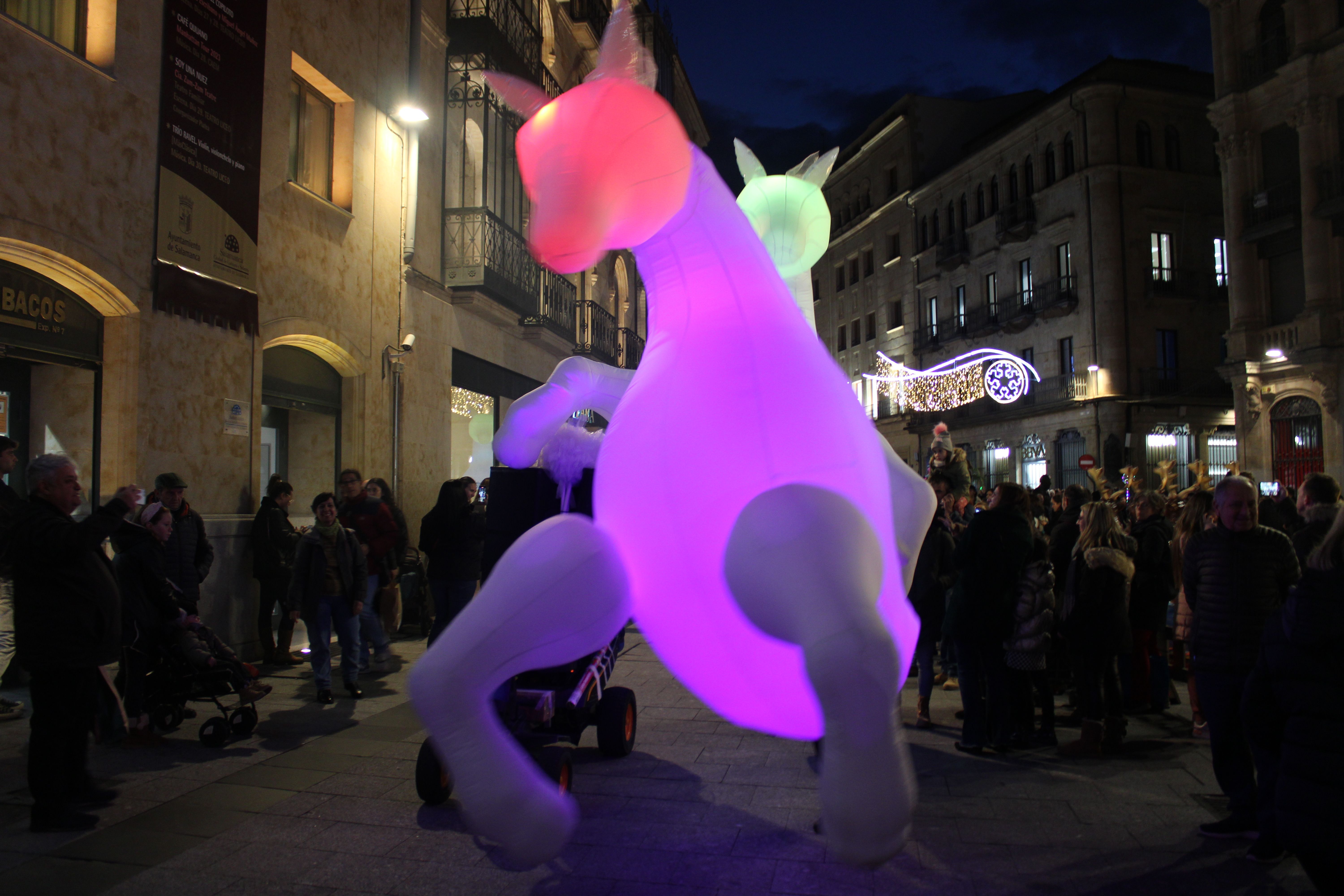 Pasacalles navideño “Caballos de Navidad” con ArtScreative