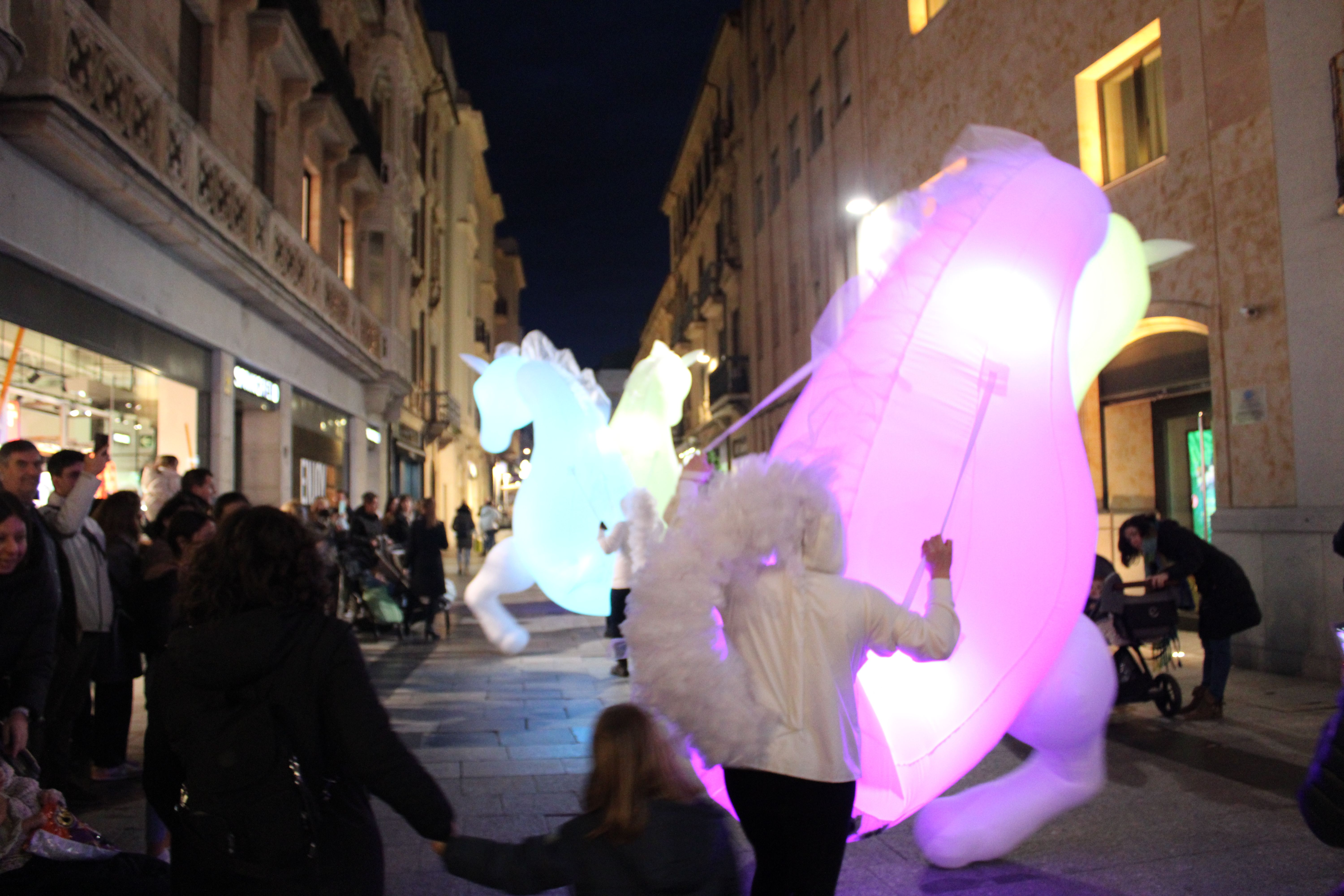 Pasacalles navideño “Caballos de Navidad” con ArtScreative