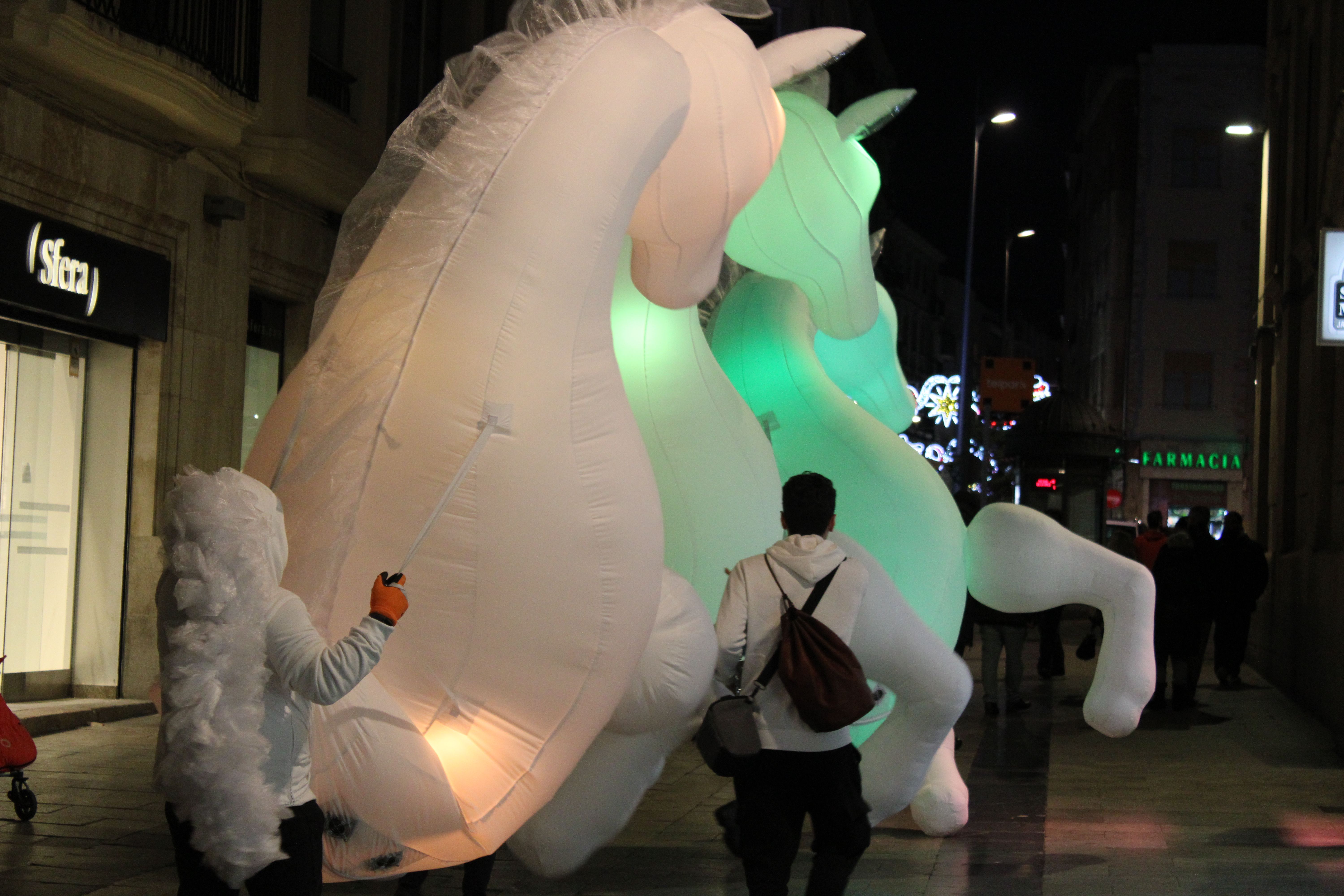 Pasacalles navideño “Caballos de Navidad” con ArtScreative