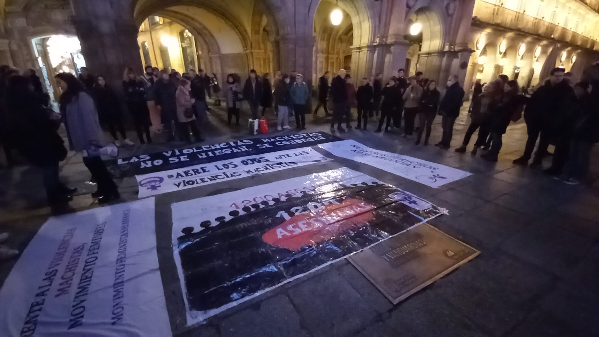 Salamanca se concentra ante el aumento de asesinatos por violencia machista de los últimos días