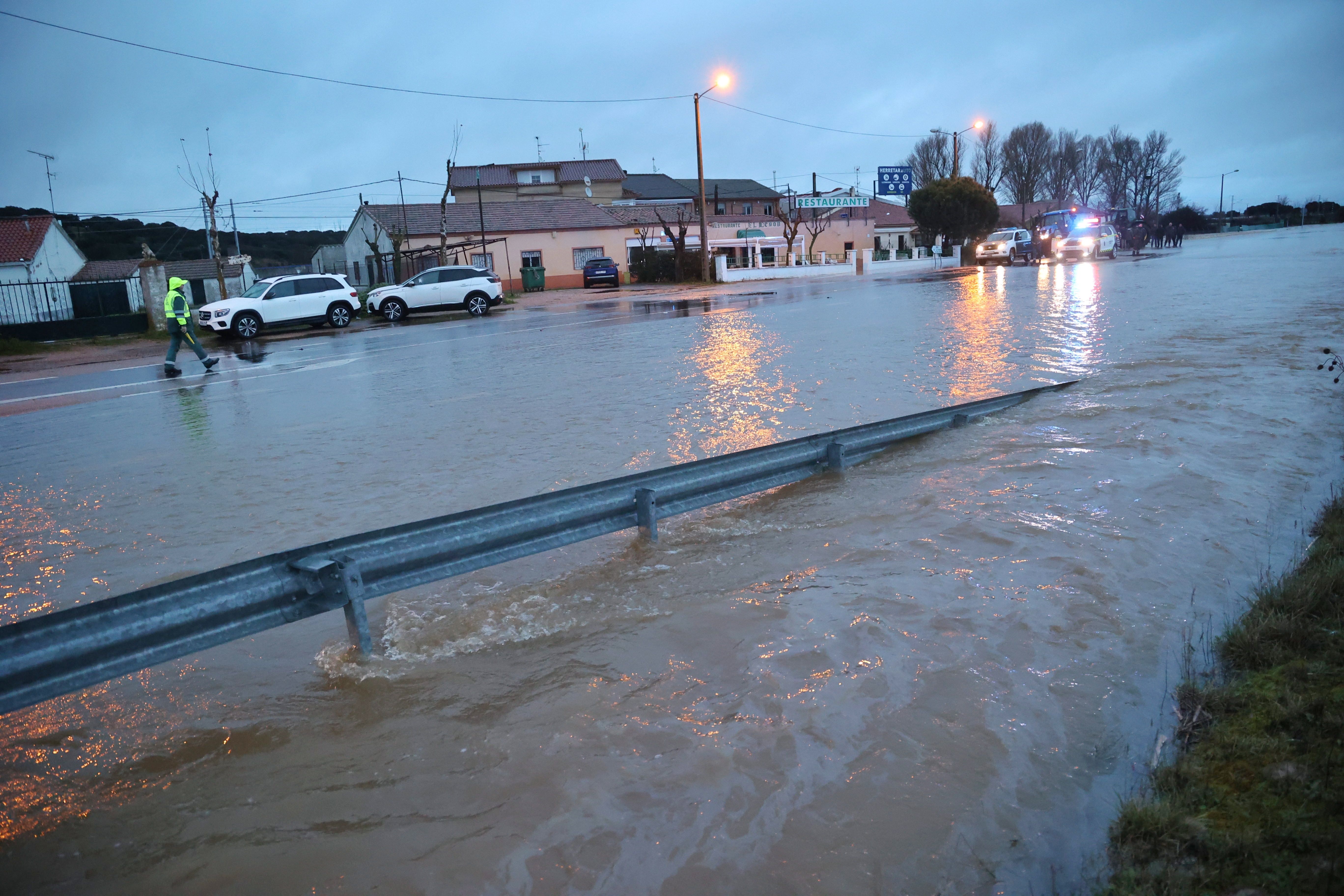 Inundaciones en Aldehuela de la Bóveda. Vicente ICAL (1)