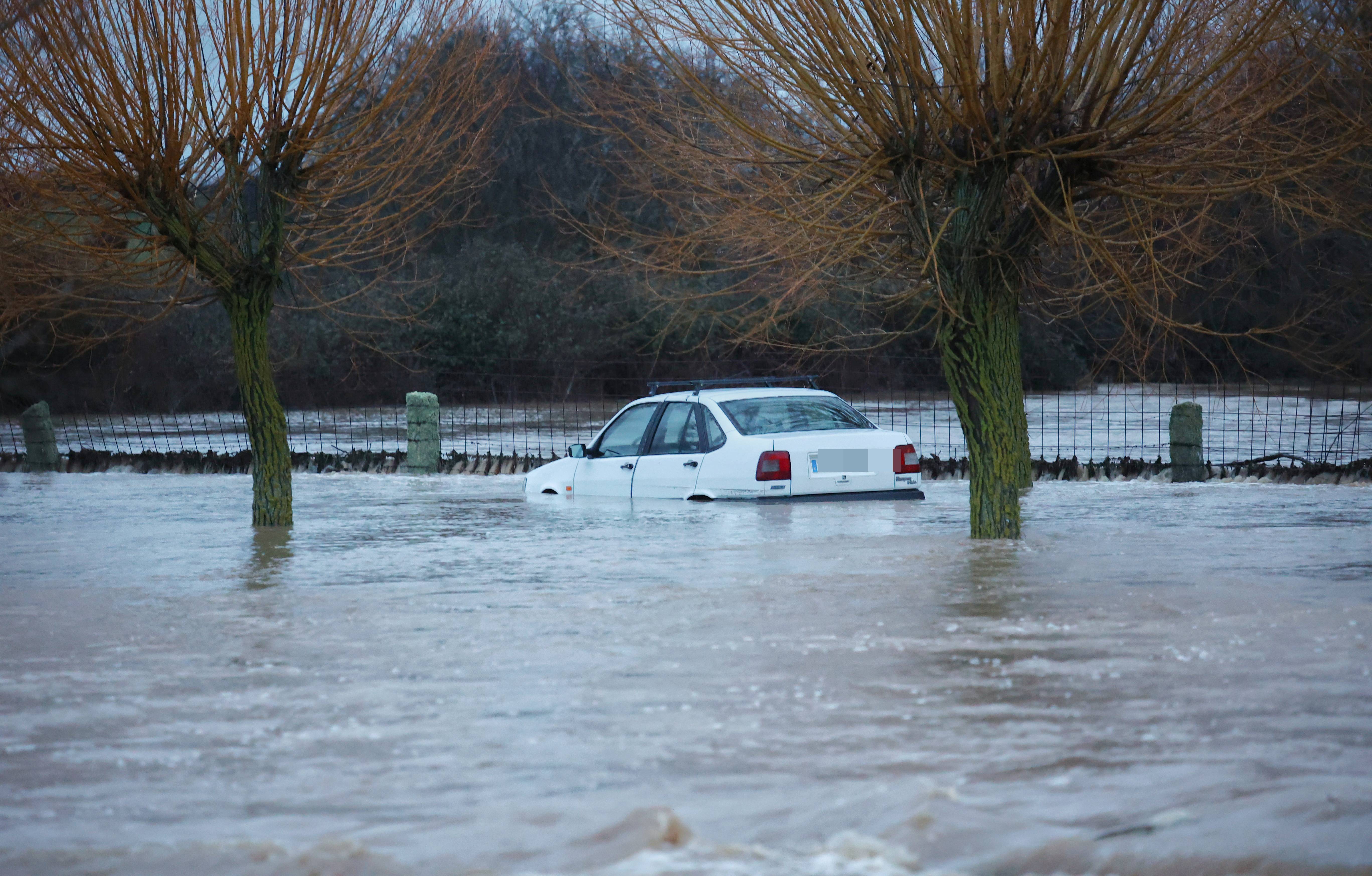 Inundaciones en Aldehuela de la Bóveda. Vicente ICAL (1)