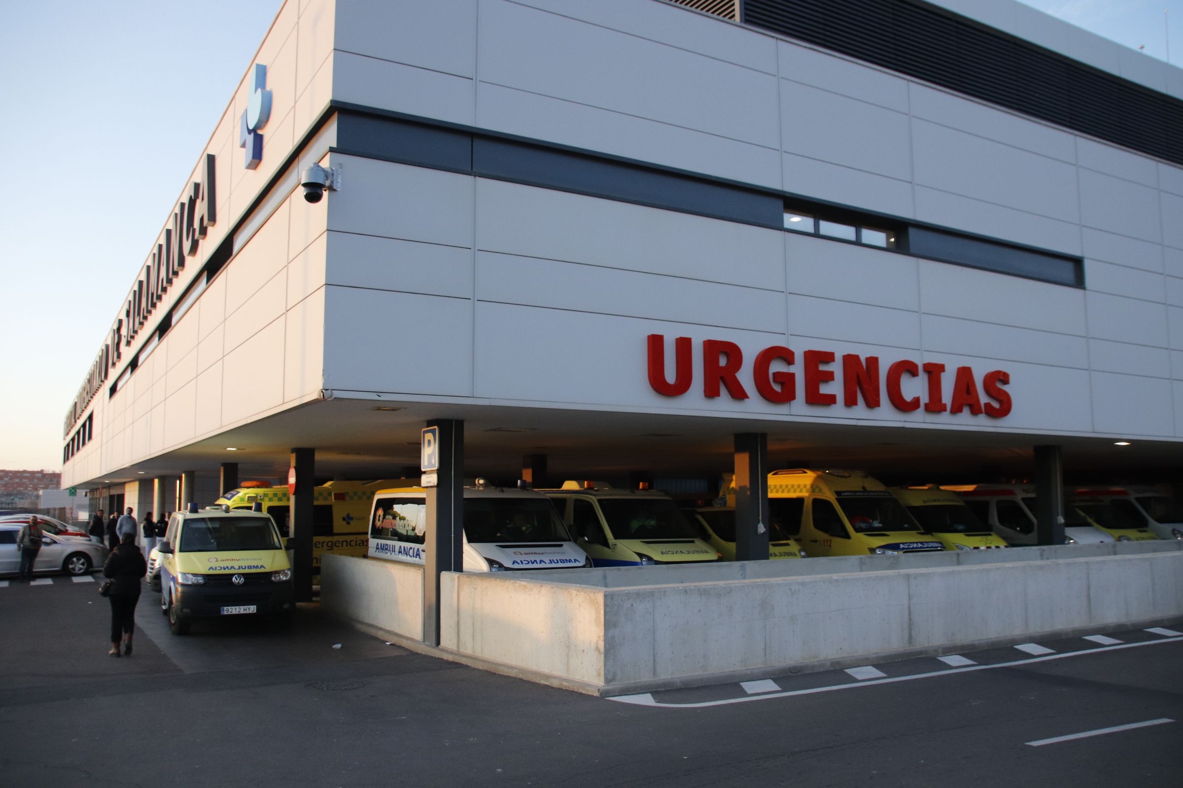 Ambulancia, urgencias, hospital. Foto de archivo 