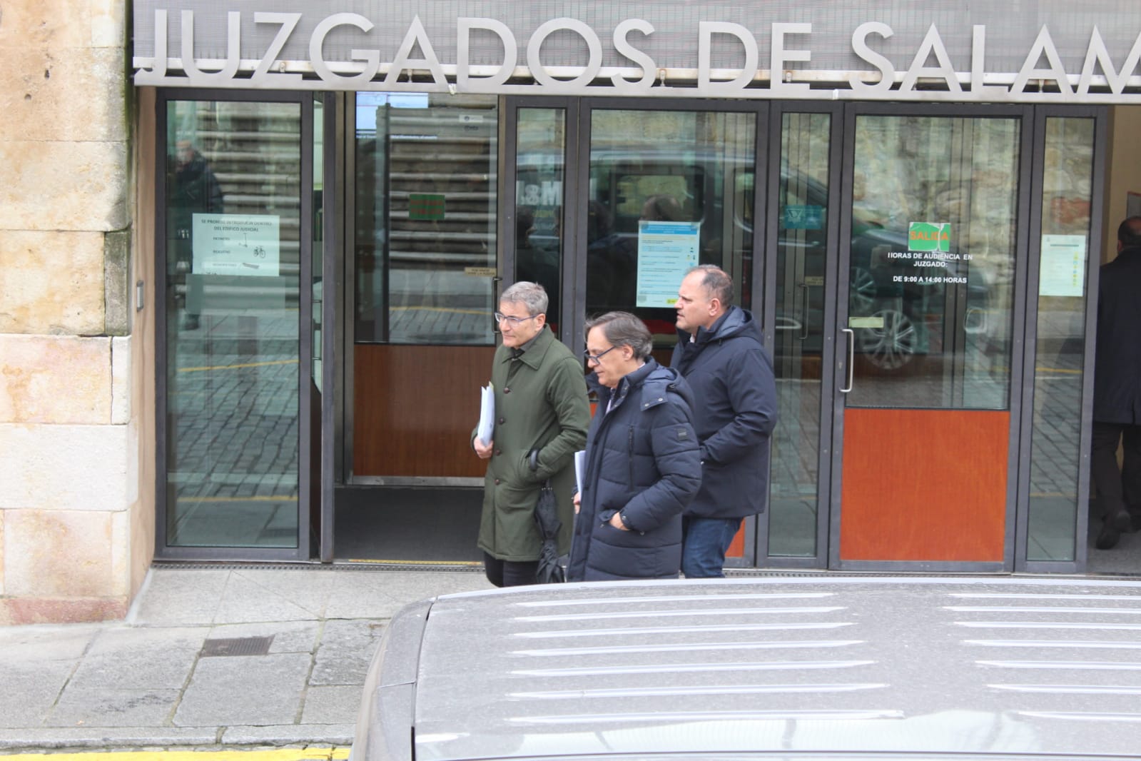 Carlos García Carbayo saliendo del juzgado de Salamanca 1