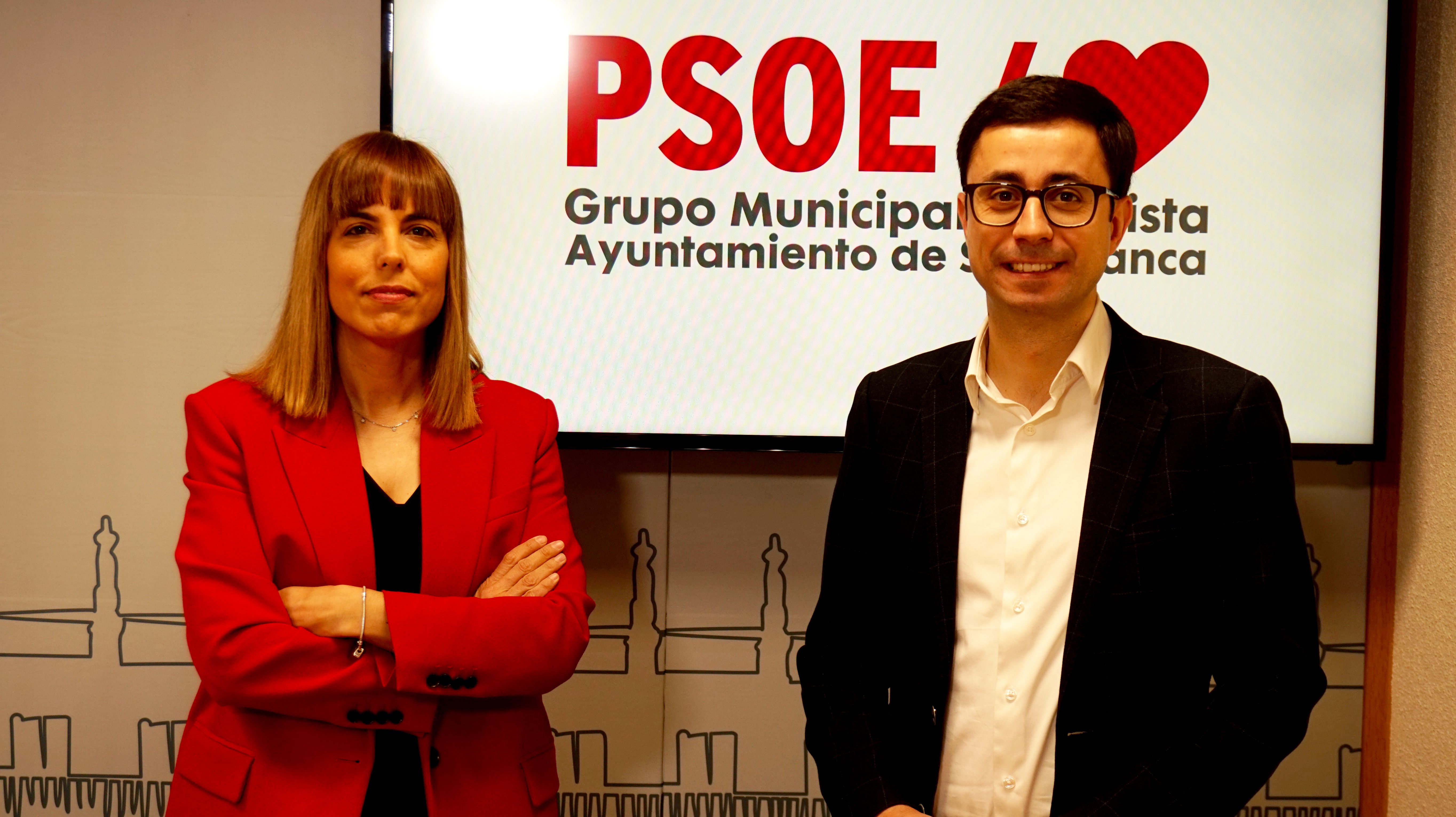 Los concejales del PSOE, María Sánchez y José Luis Mateos