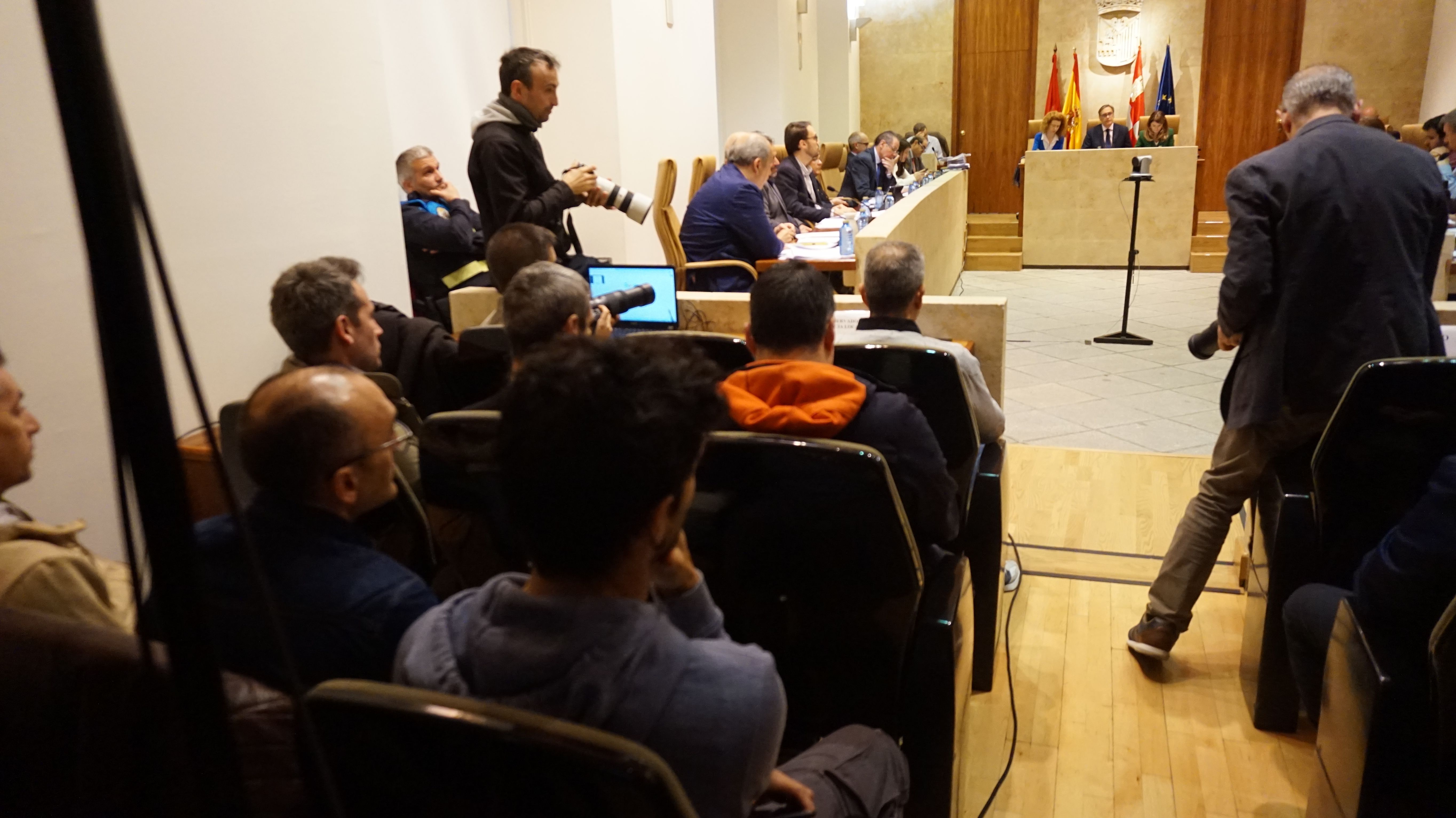 Protesta de los Bomberos de Salamanca en el Pleno del Ayuntamiento 