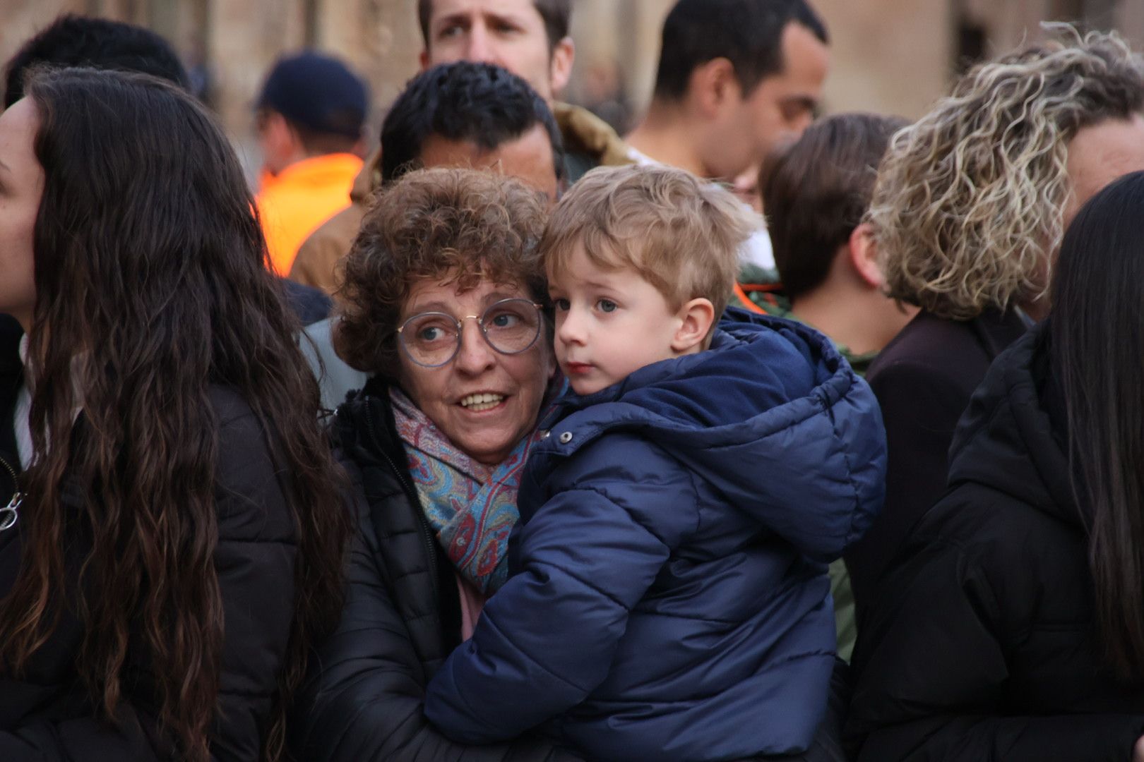 Ambiente en la Procesión del Vía Matris de la Cofradía de la Vera Cruz