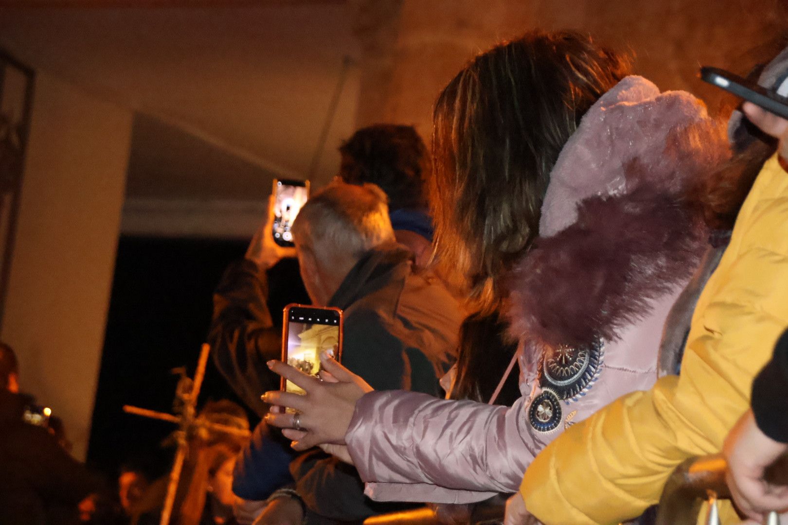 Ambiente en el Traslado de la imagen del Santísimo Cristo de la Liberación de la Hermandad del Cristo del Amor y de la Paz