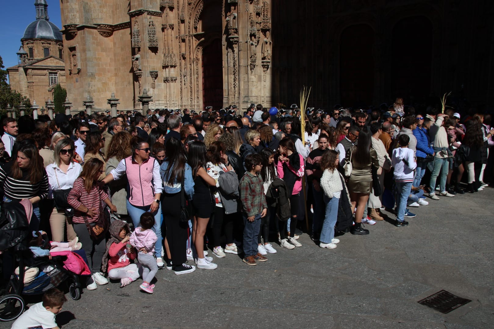 Ambiente en la Procesión de la Hermandad de Nuestro Padre Jesús del Perdón (5)