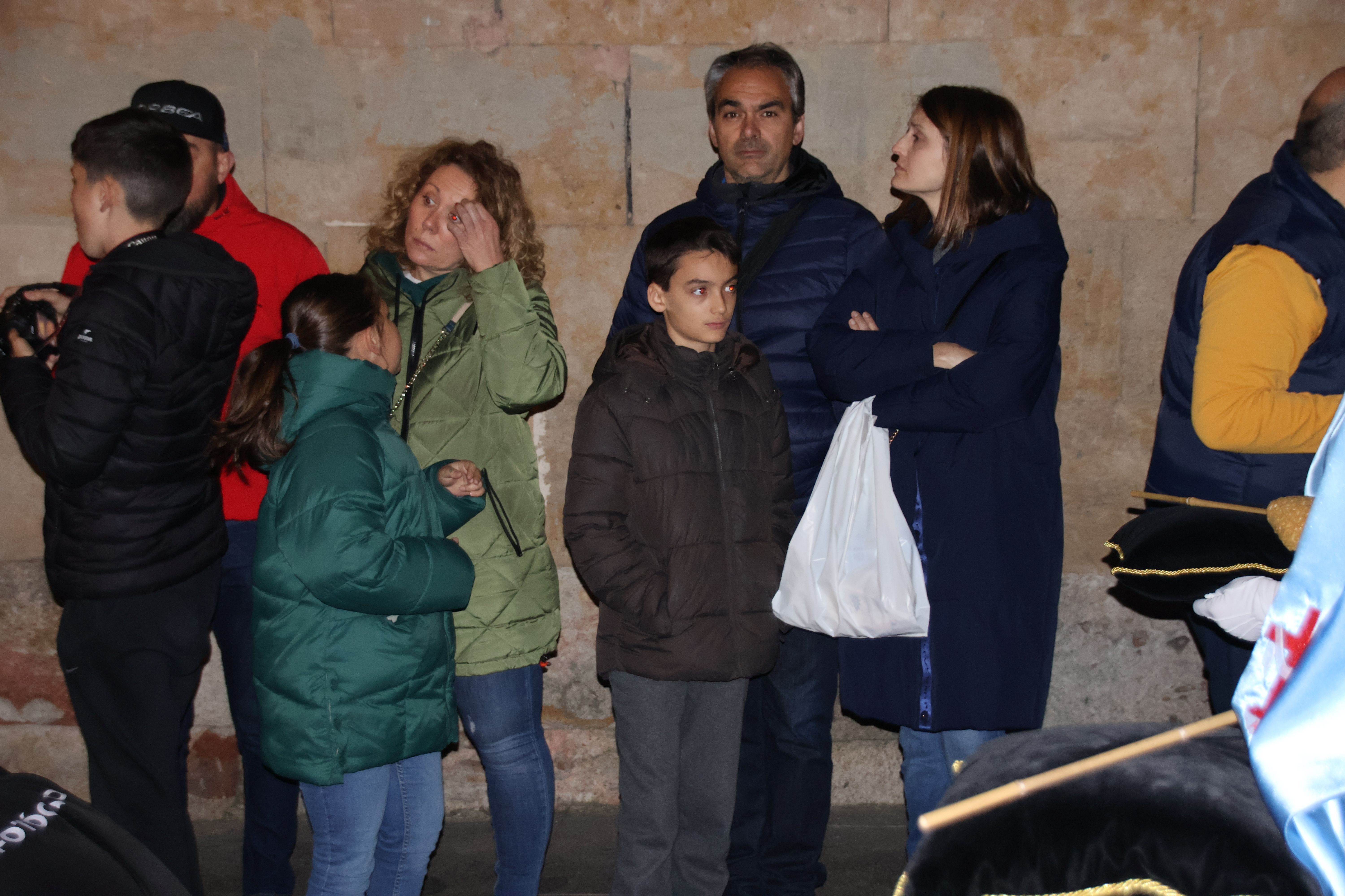 Ambiente en la procesión del Cristo de los Doctrinos y la Virgen de la Amargura de la Cofradía de la Vera Cruz