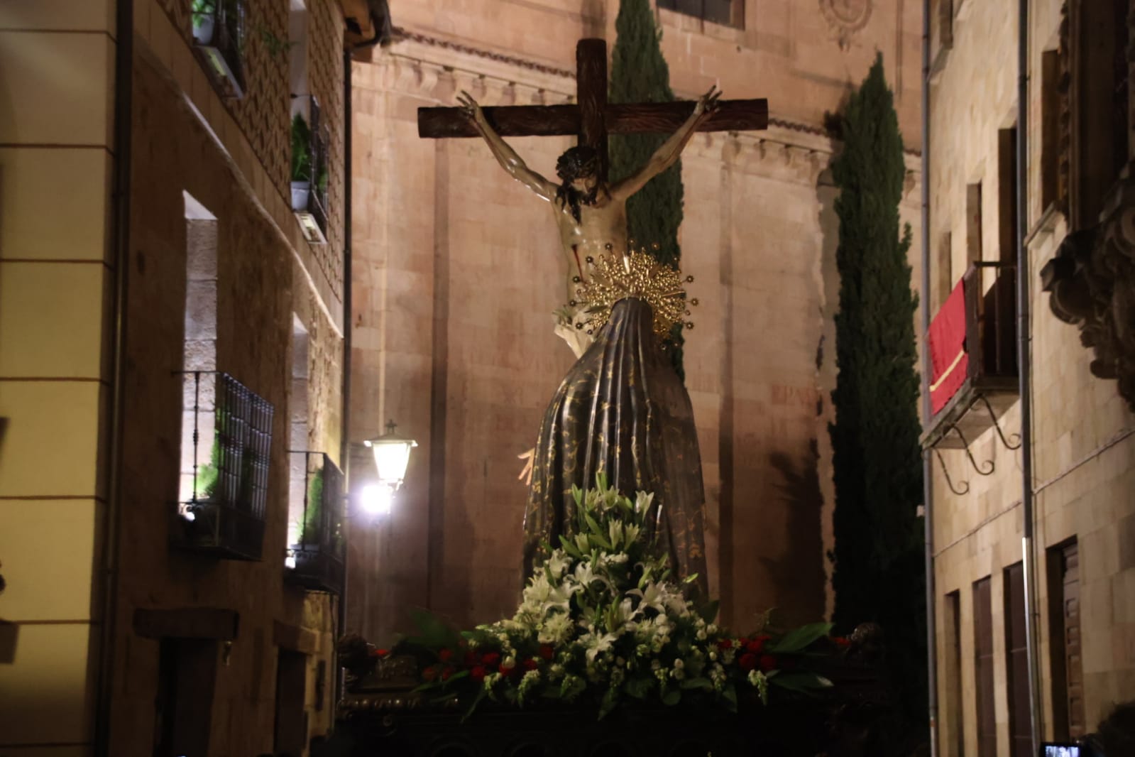 GALERÍA | Procesión Martes Santo de la Hermandad Universitaria del Santísimo Cristo de la Luz y Nuestra Señora de la Sabiduría