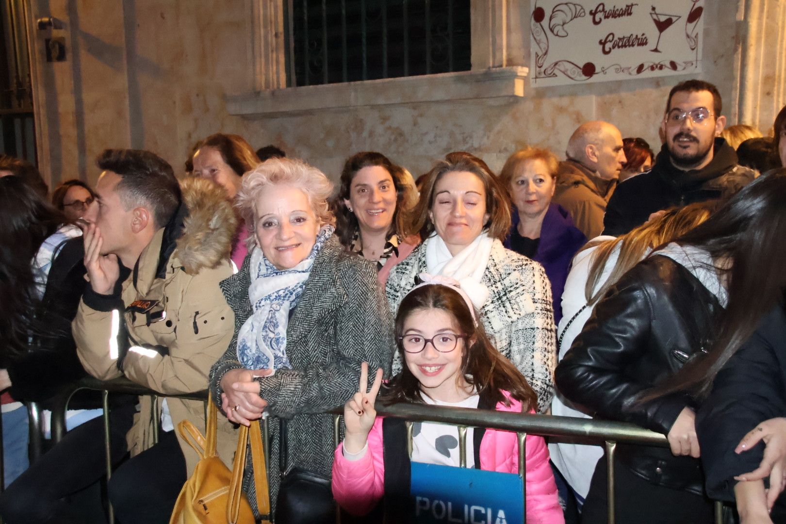 Ambiente en la Procesión de la Hermandad de Jesús Flagelado y Nuestra Señora de las Lágrimas