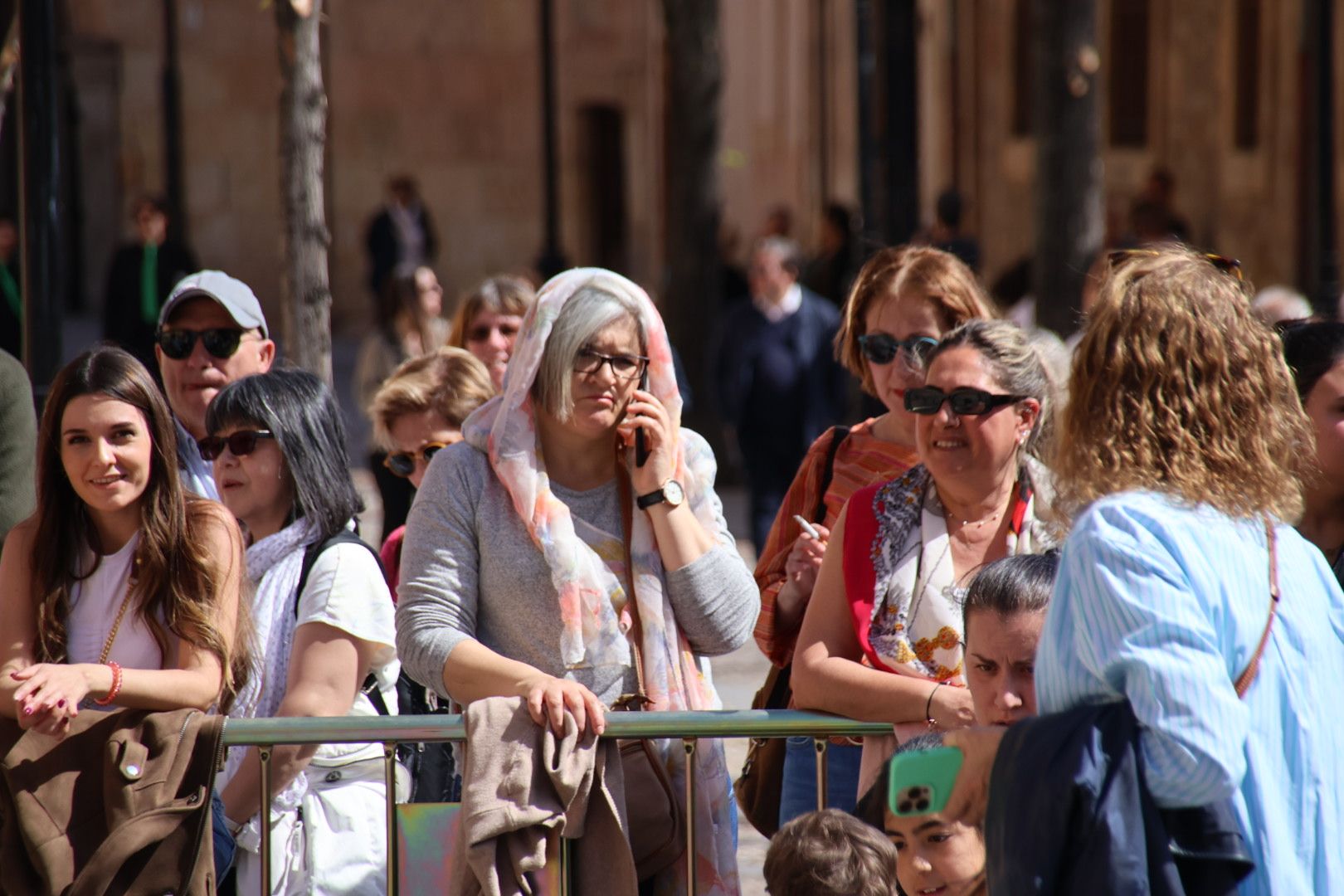 Ambiente en la Procesión del Santo Entierro de la Cofradía de la Vera Cruz