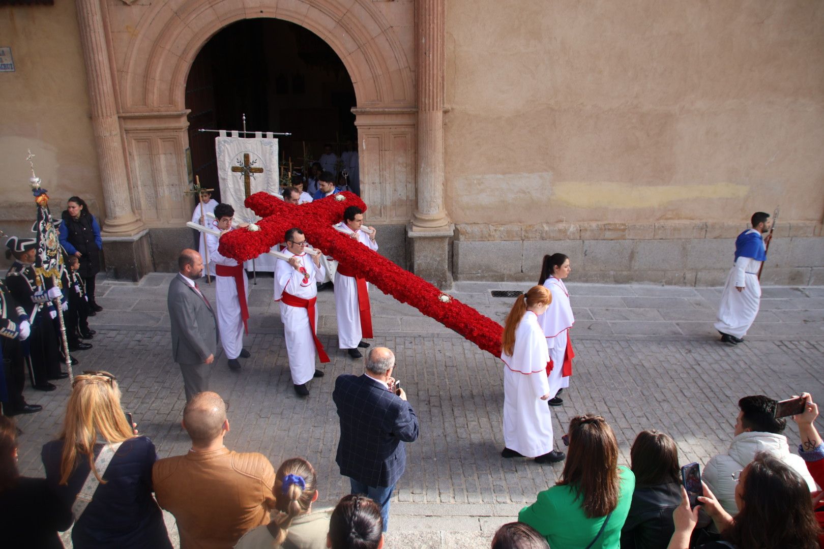 Procesión de Nuestra Señora de la Alegría de la Cofradía de la Vera Cruz