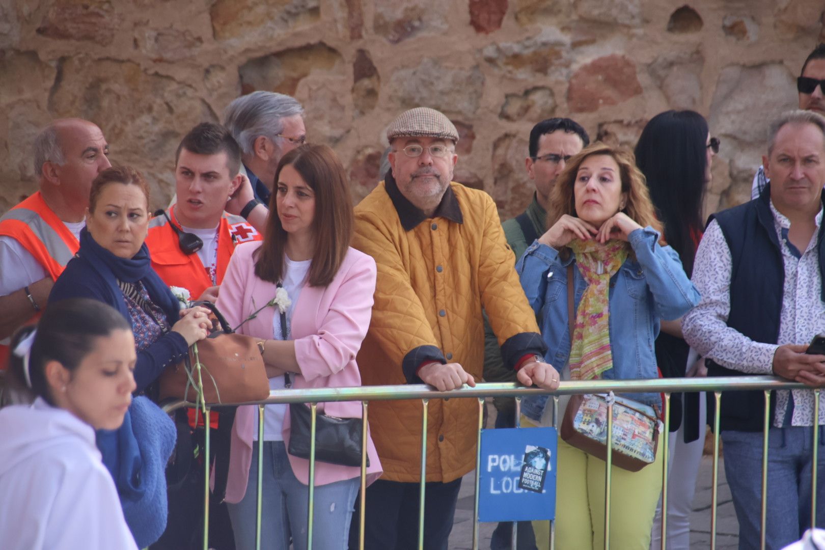 Ambiente en la Procesión de Nuestra Señora de la Alegría y en la Procesión de Jesús Resucitado de la Cofradía de la Vera Cruz