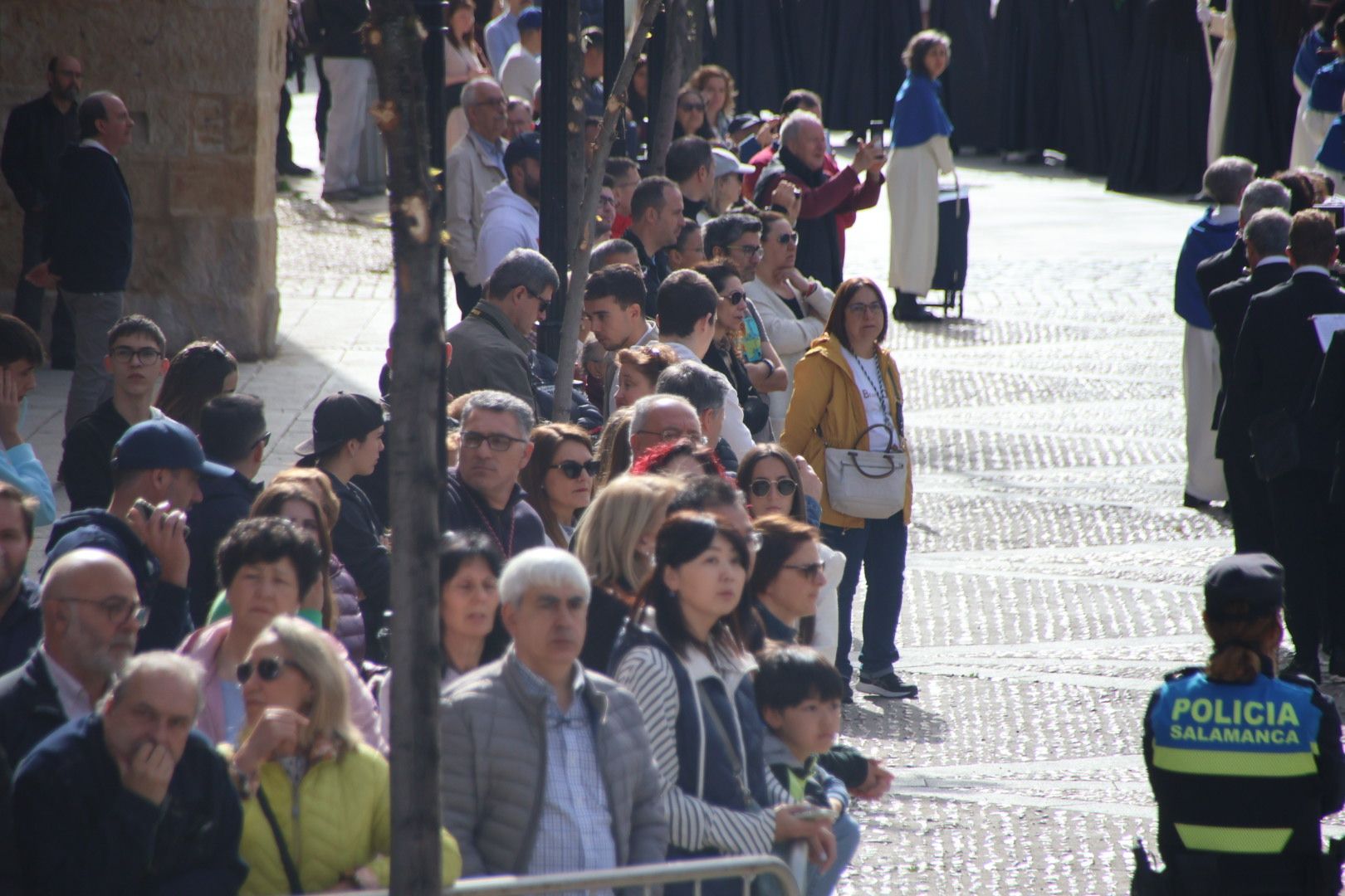 Ambiente en la Procesión de Nuestra Señora de la Alegría y en la Procesión de Jesús Resucitado de la Cofradía de la Vera Cruz