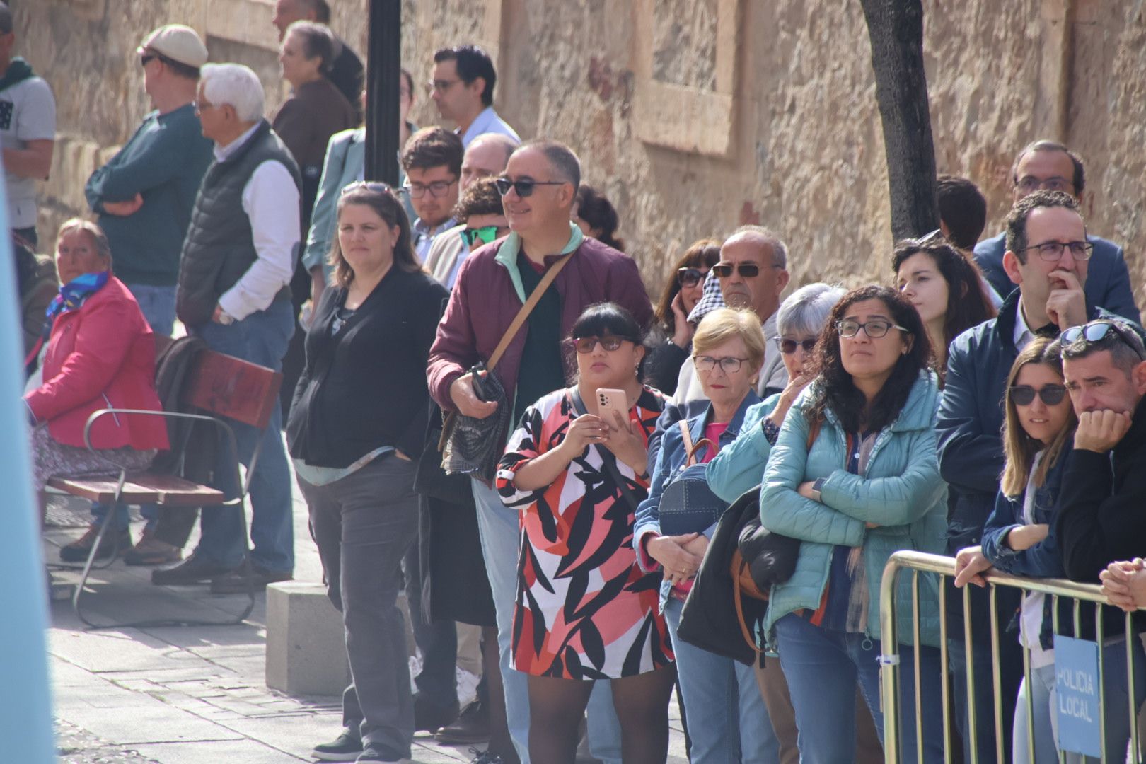 Ambiente en la Procesión de Nuestra Señora de la Alegría y en la Procesión de Jesús Resucitado de la Cofradía de la Vera Cruz