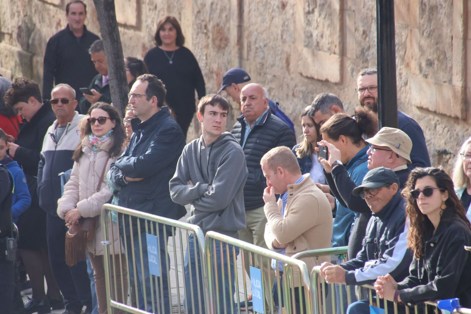 Ambiente en la Procesión de Nuestra Señora de la Alegría y en la Procesión de Jesús Resucitado de la Cofradía de la Vera Cruz