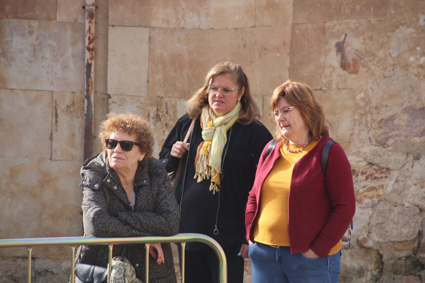 Ambiente en la Procesión de Nuestra Señora de la Alegría y en la Procesión de Jesús Resucitado de la Cofradía de la Vera Cruz