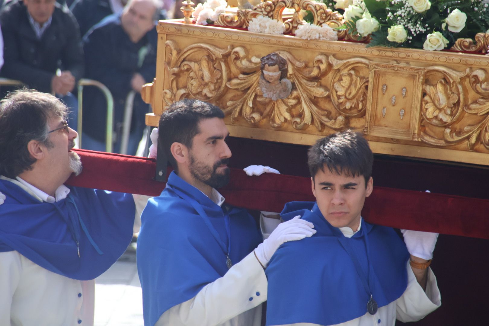 Procesión de Jesús Resucitado de la Cofradía de la Vera Cruz