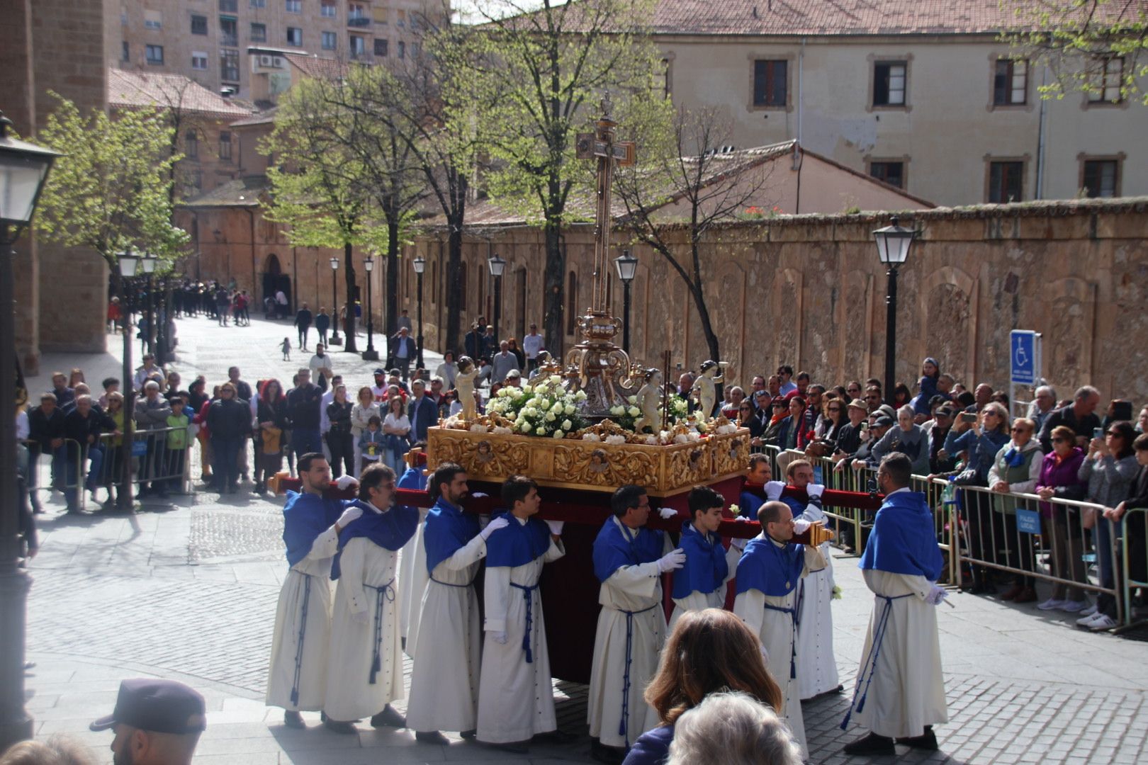 Procesión de Jesús Resucitado de la Cofradía de la Vera Cruz