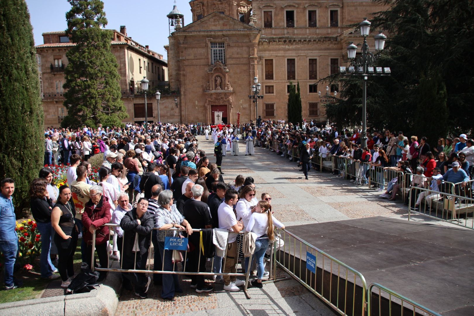 Procesión conjunta de Resurrección de la Cofradía de la Vera Cruz