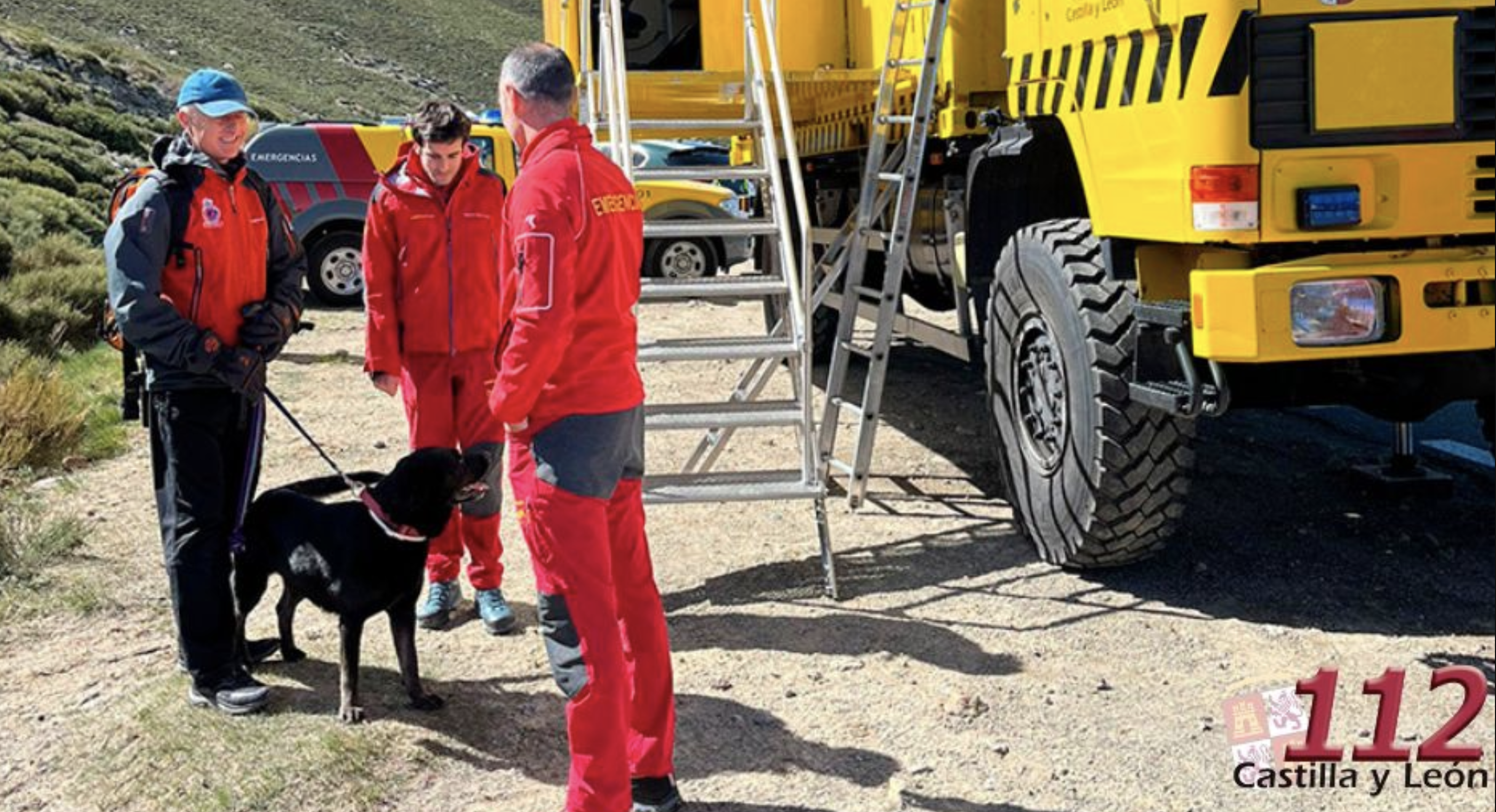 El Grupo de Rescate y Salvamento y la Unidad de Apoyo Logístico busca al montañero desaparecido en la Sierra de Béjar | FOTO 112 CYL