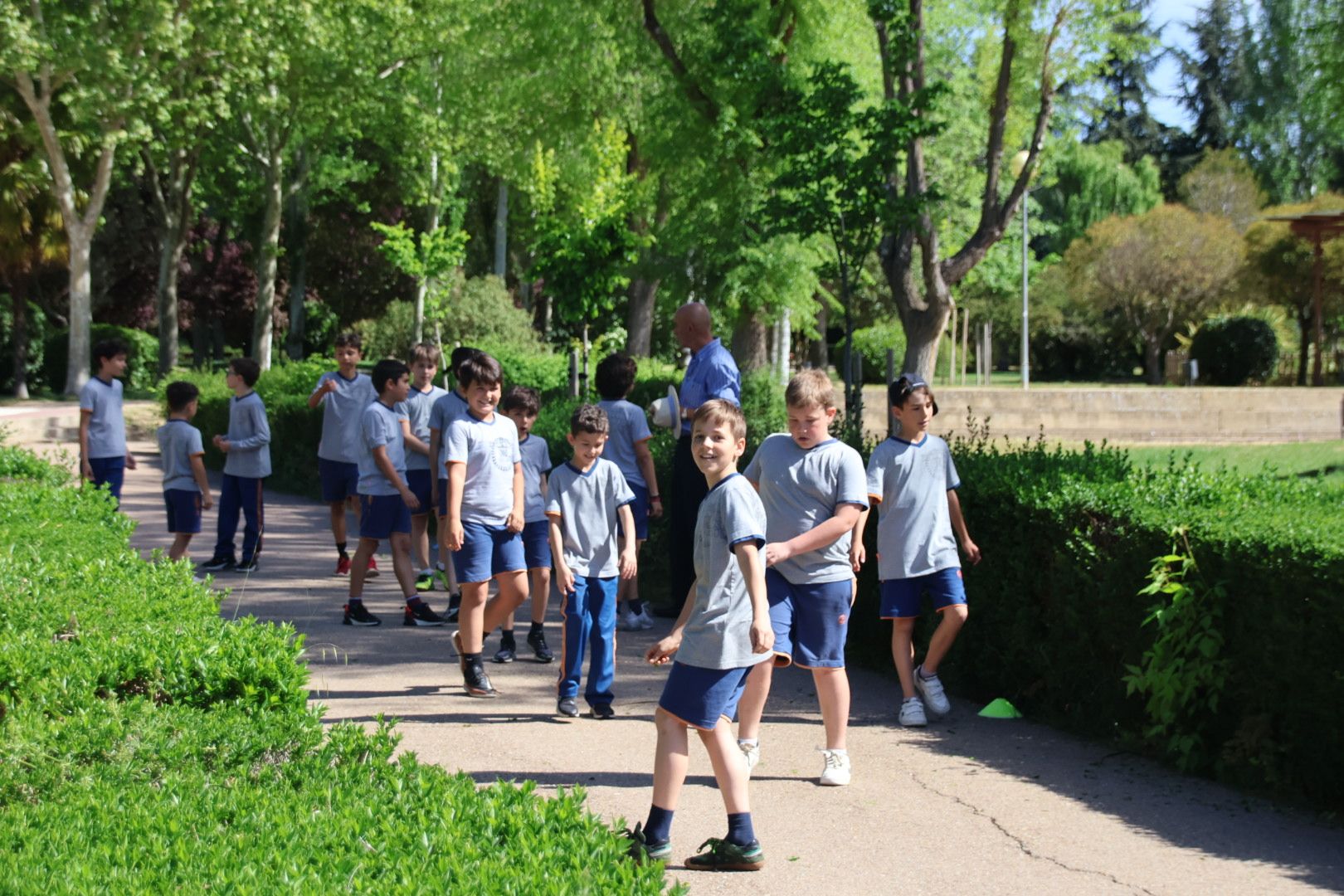 Niños celebran el día de la Educación Física