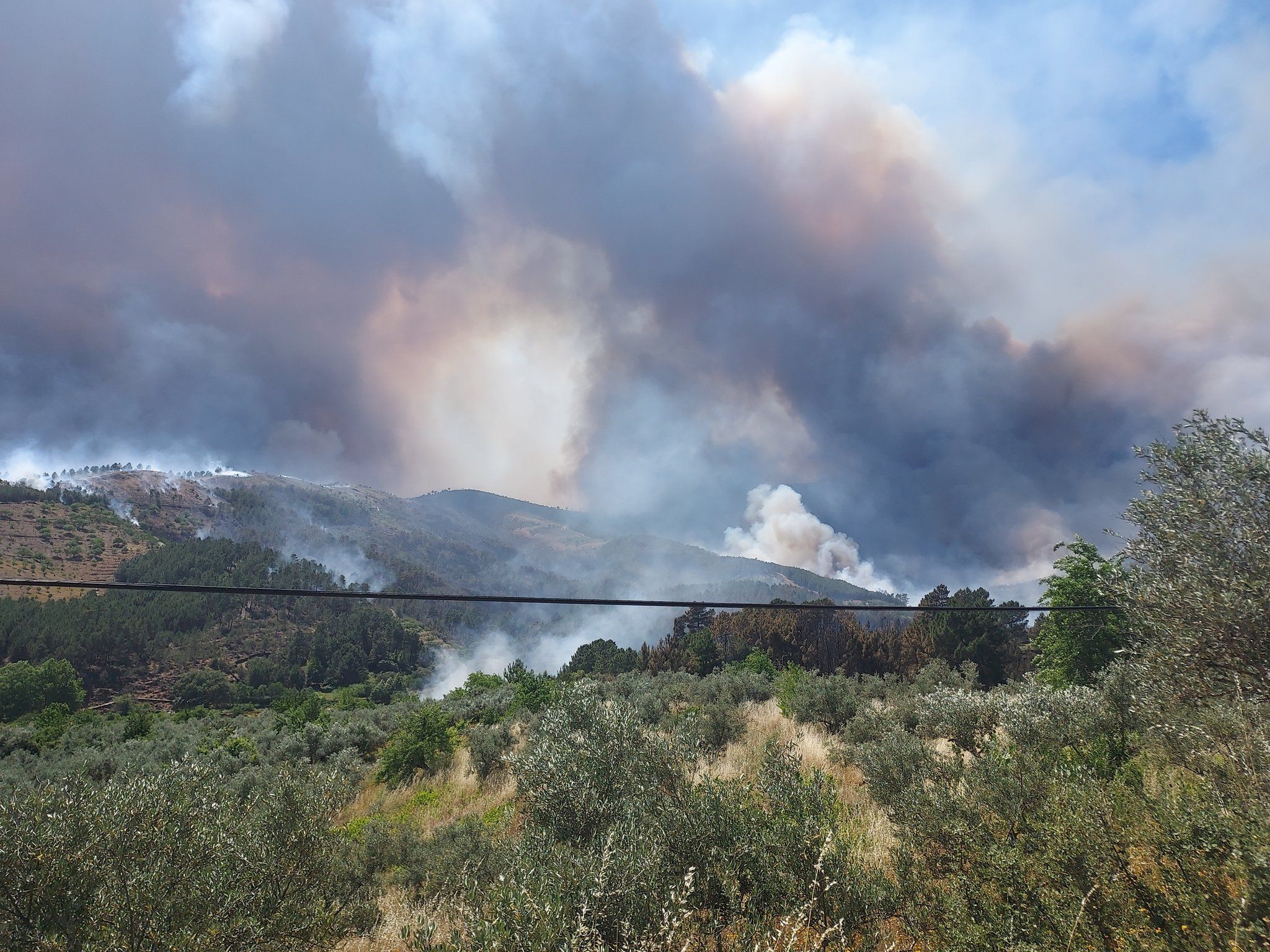 Incendio forestal en Pinofranqueado. Foto @EMIF IIFF