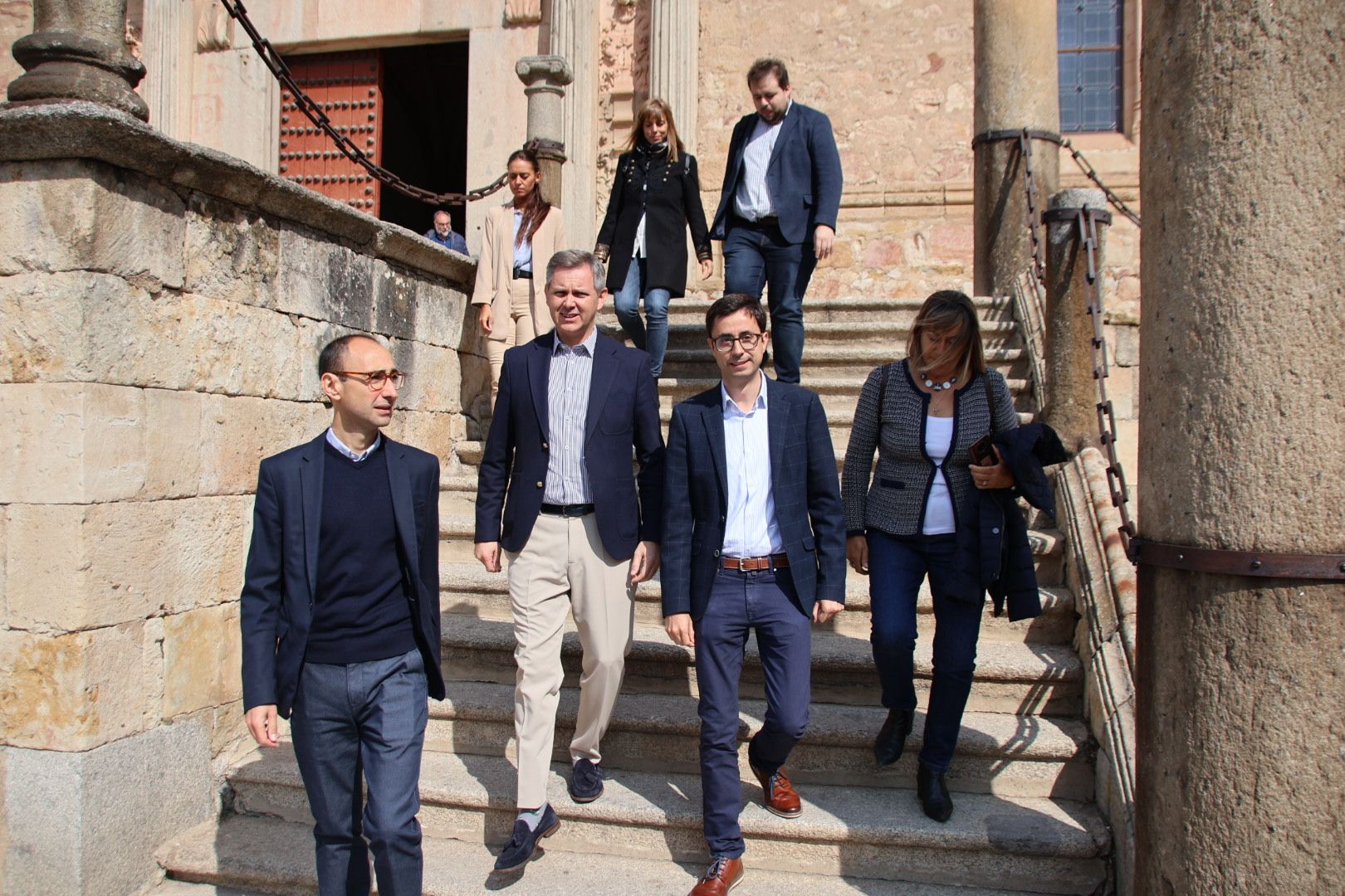 José Manuel Miñones, mantiene un encuentro con el candidato socialista a la Alcaldía de la ciudad de Salamanca y representantes del PSOE salmantino4906