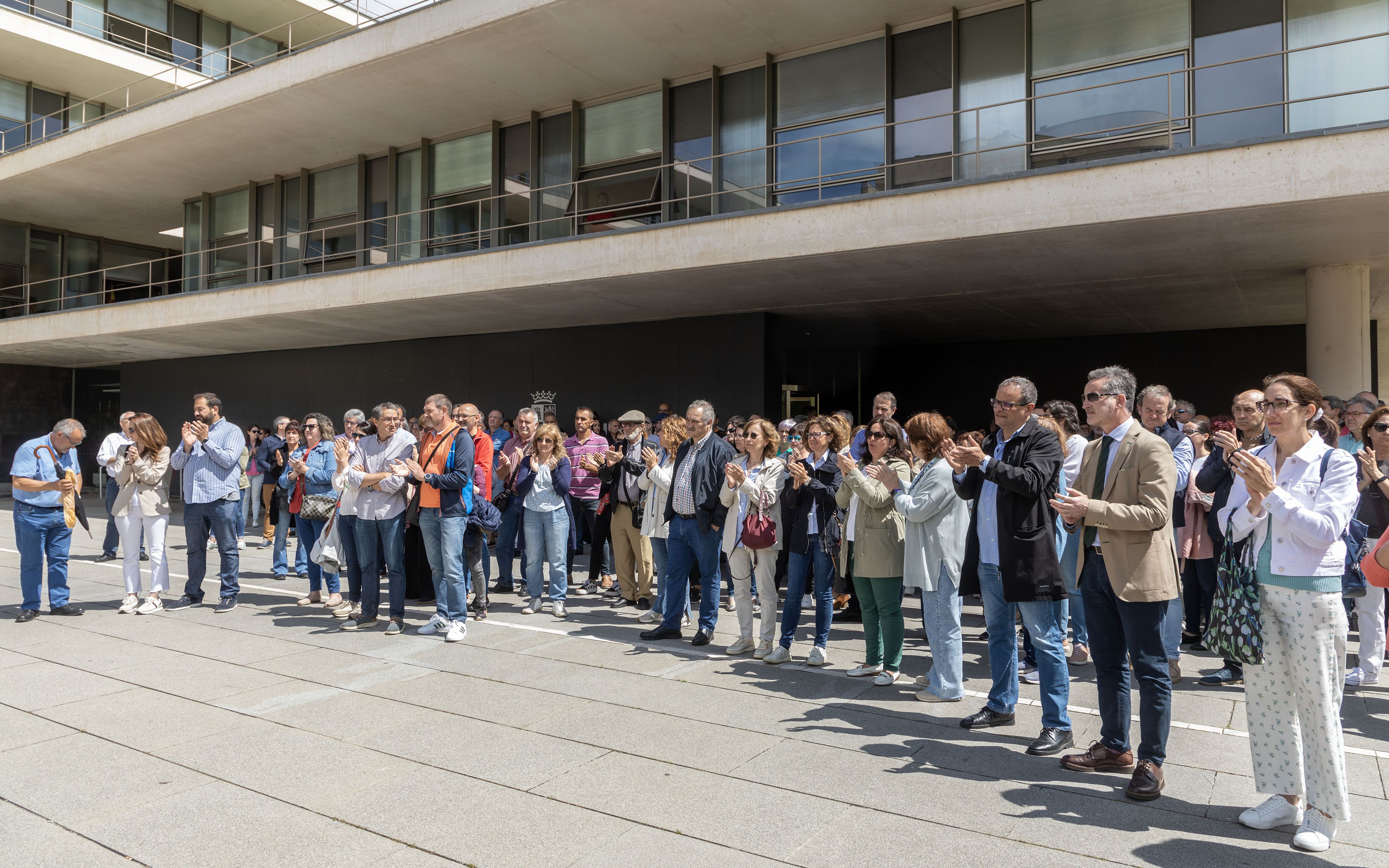 Concentraciones de las Juntas de Personal del Personal Funcionario autonómico para denunciar el ataque violento a la Delegación Territorial de la Junta en Salamanca del pasado lunes, 5 de junio