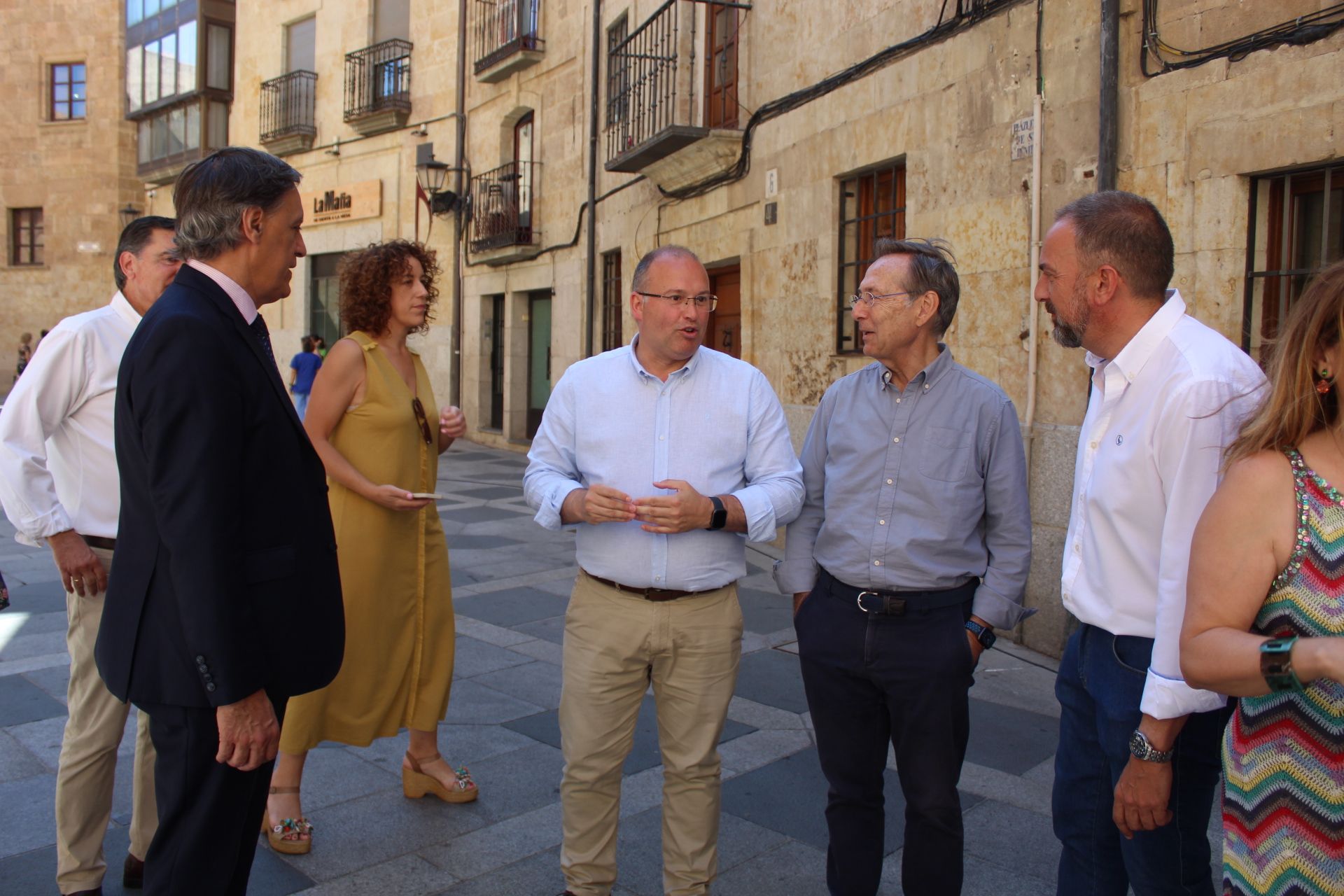 Miguel Tellado visita Salamanca para apoyar la campaña del PP