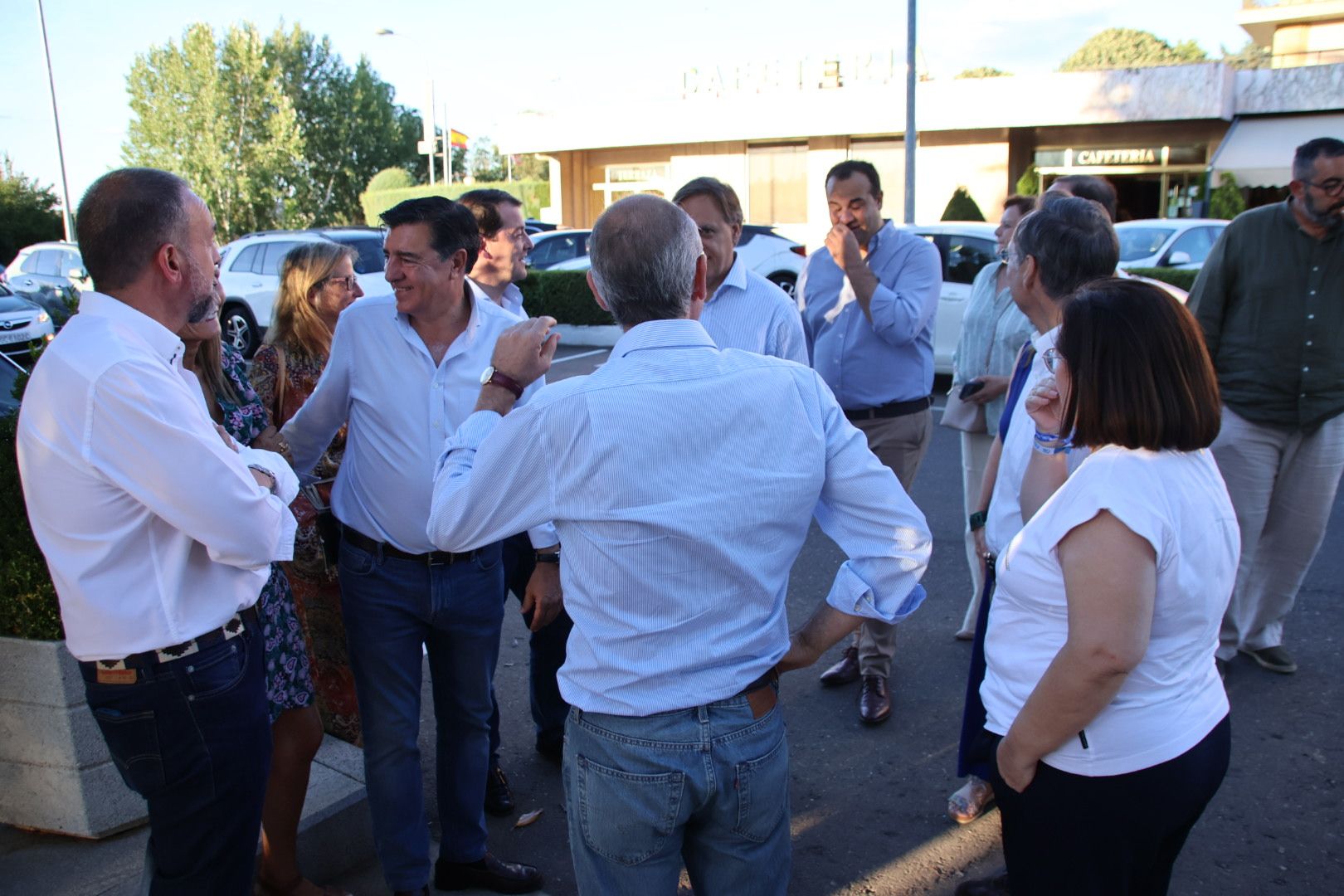 Acto electoral con alcaldes y concejales de la comarca de Salamanca