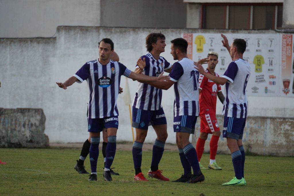 Slavy celebra un gol del Valladolid Promesas ante Unionistas en el Francisco Mateos | FOTO JUANES