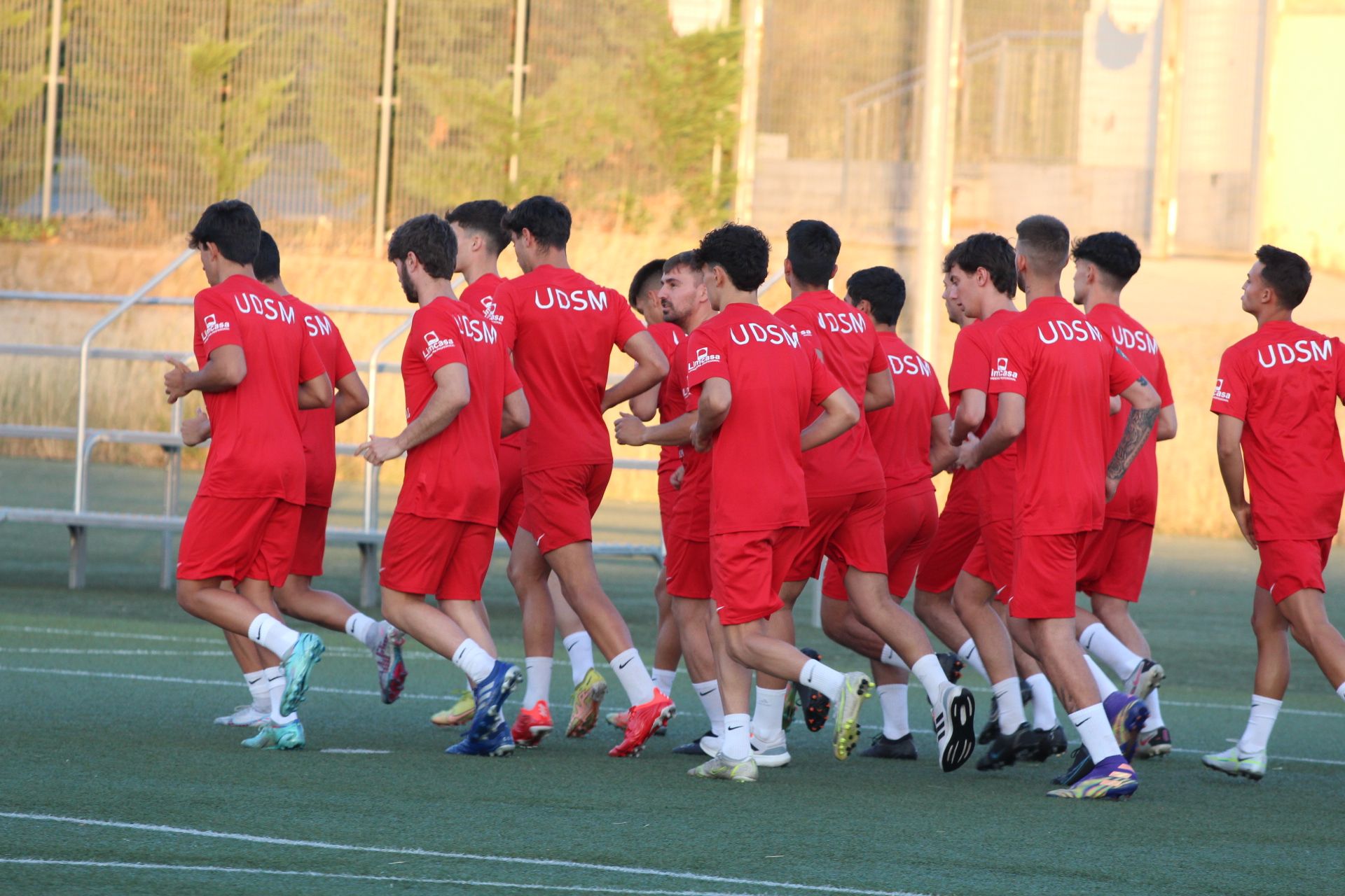 GALERÍA | Comienzo de la pretemporada del UD Santa Marta