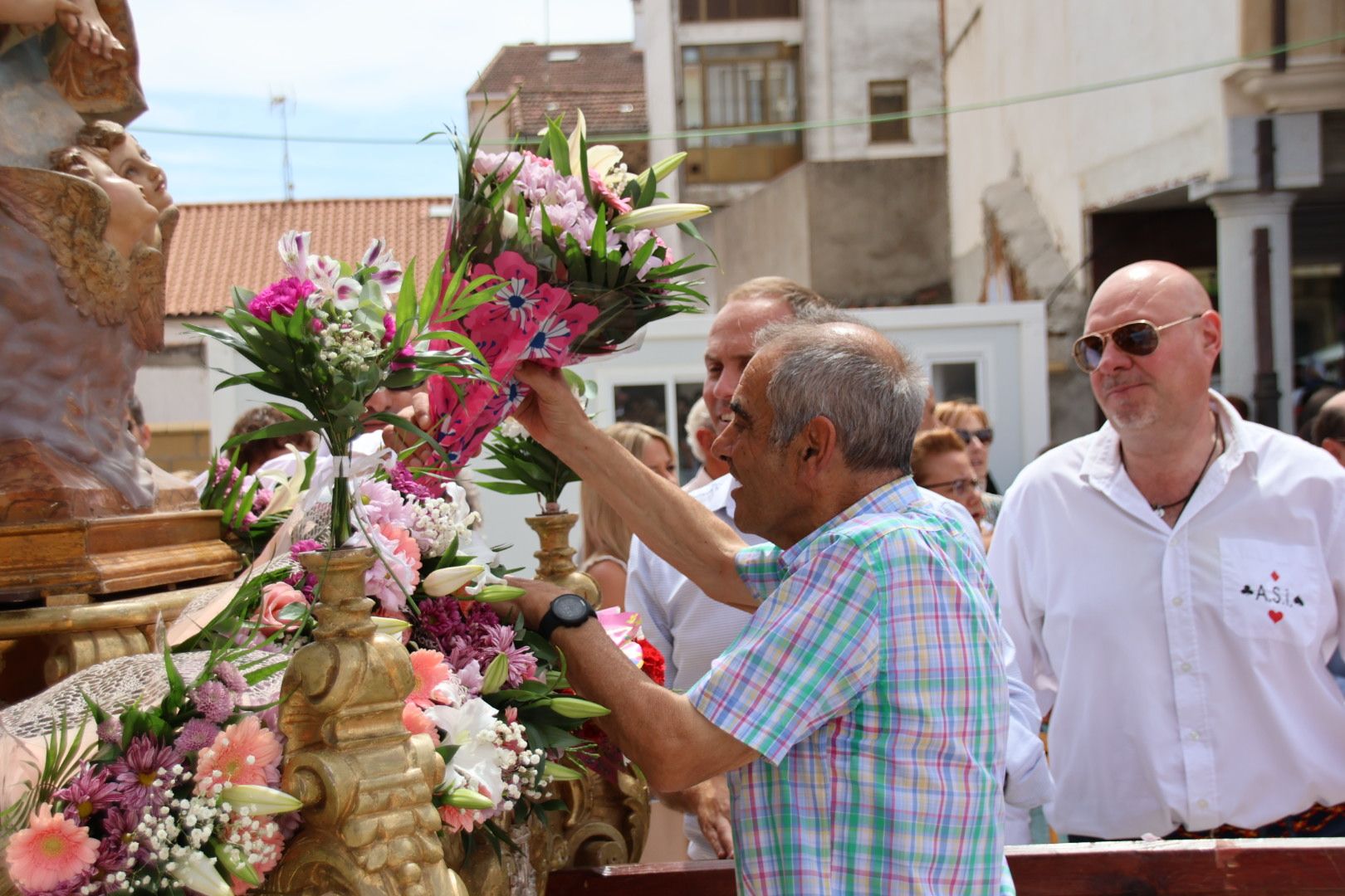 Procesión y ofrenda floral en Guijuelo