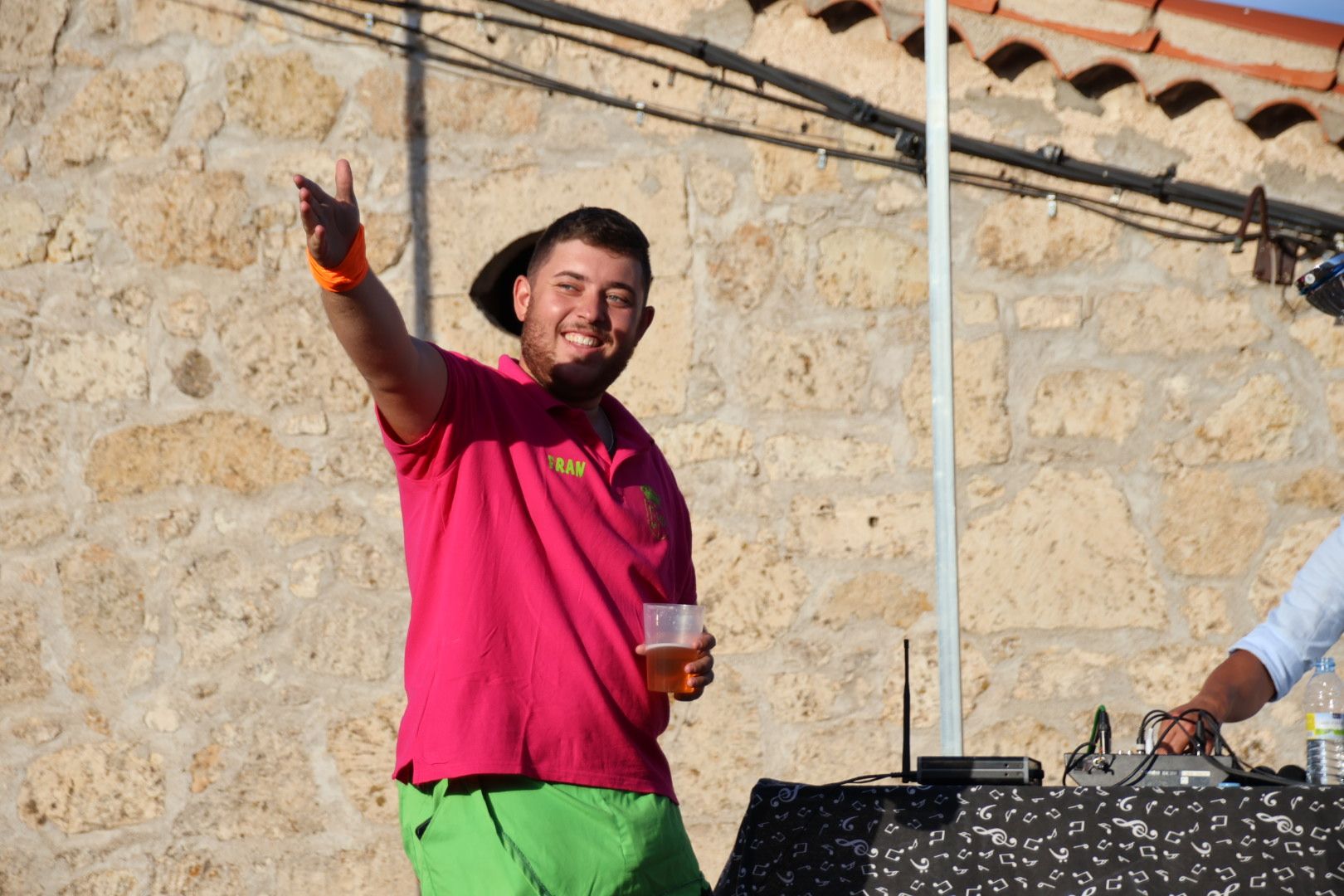 Pregón, chupinazo y comienzo de fiestas en Calzada de Valdunciel