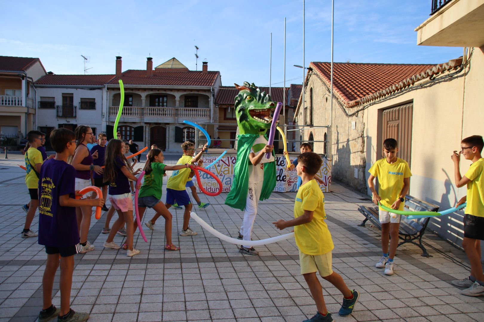 Encierro con carretones en Calzada de Valdunciel