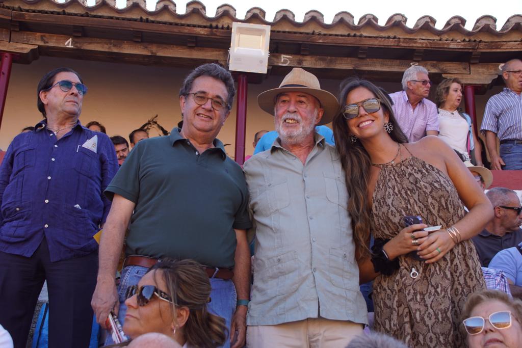 Toros en Guijuelo   Domingo López Chaves junto a El Juli y El Capea  (11)