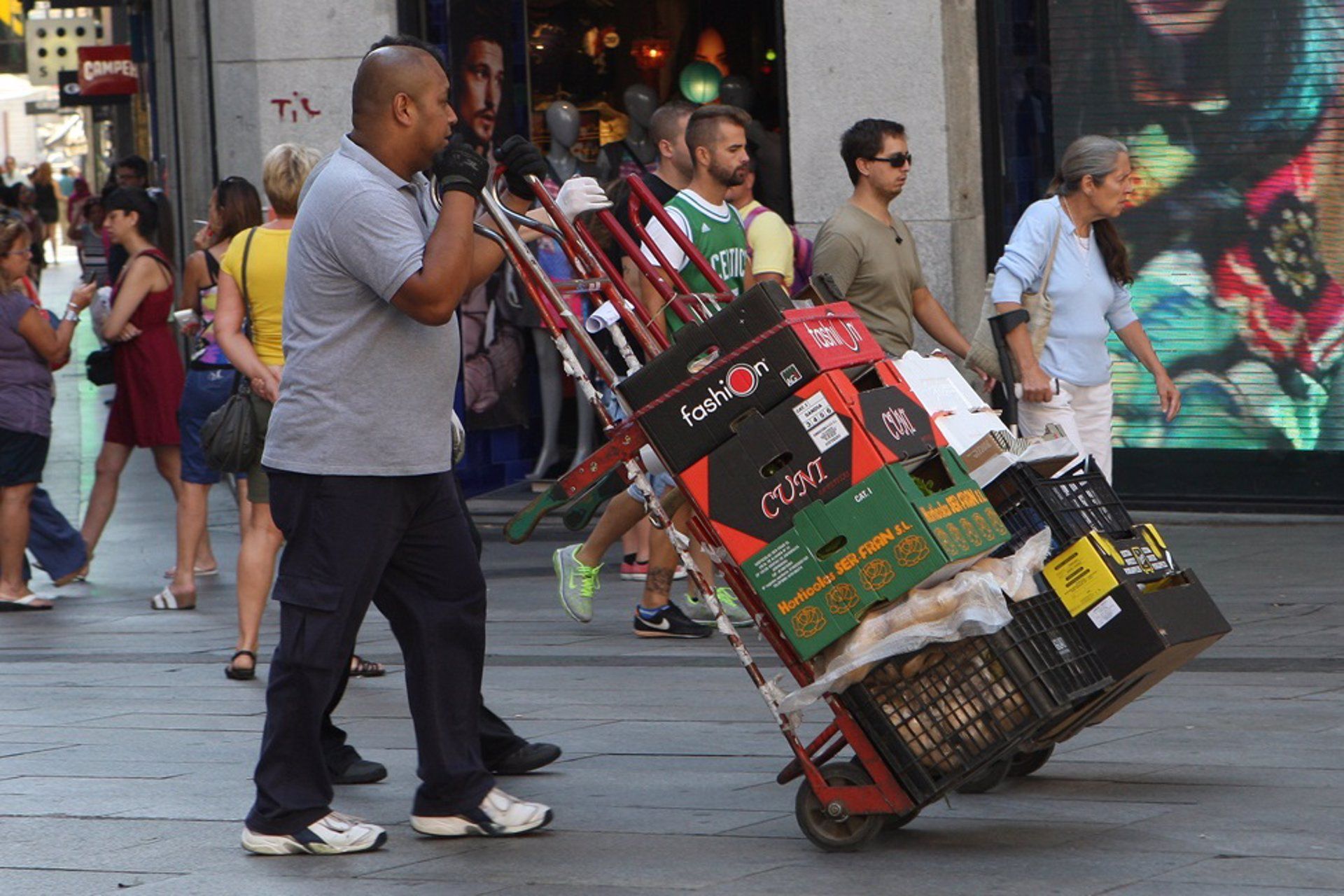 Trabajador extranjero   MINISTERIO DE EMPLEO   Foto EP