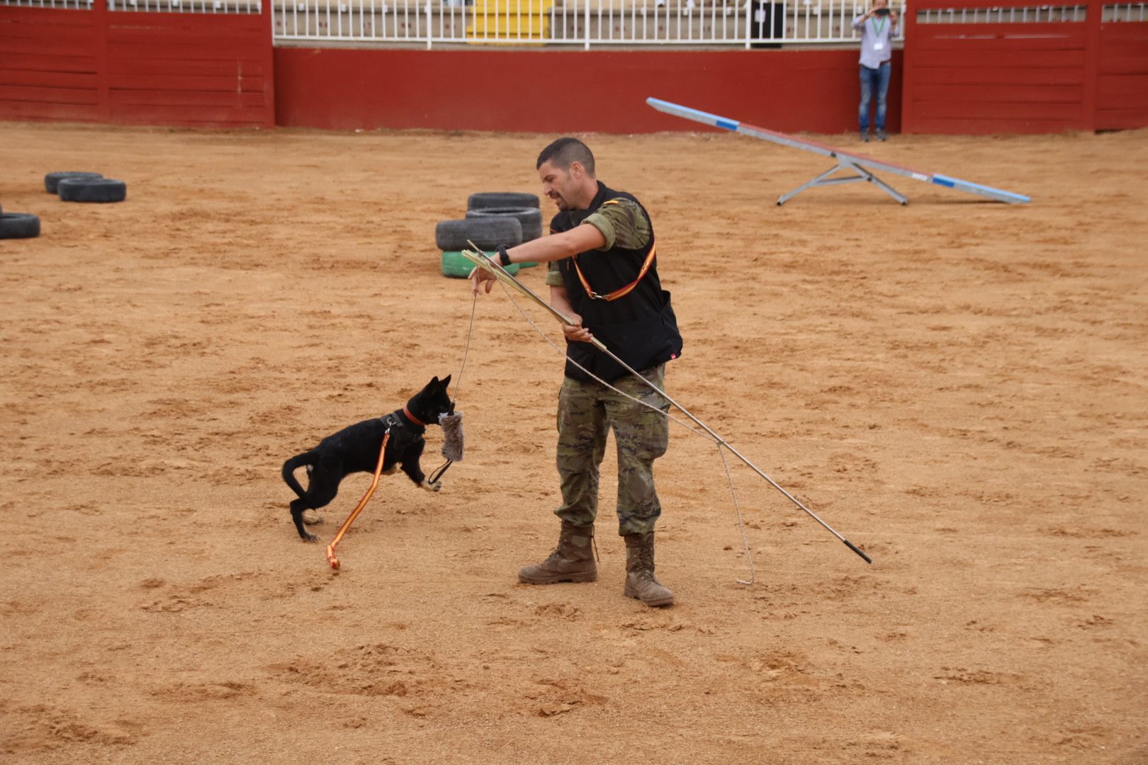 Exhibición unidad canina del CMCC de Ávila