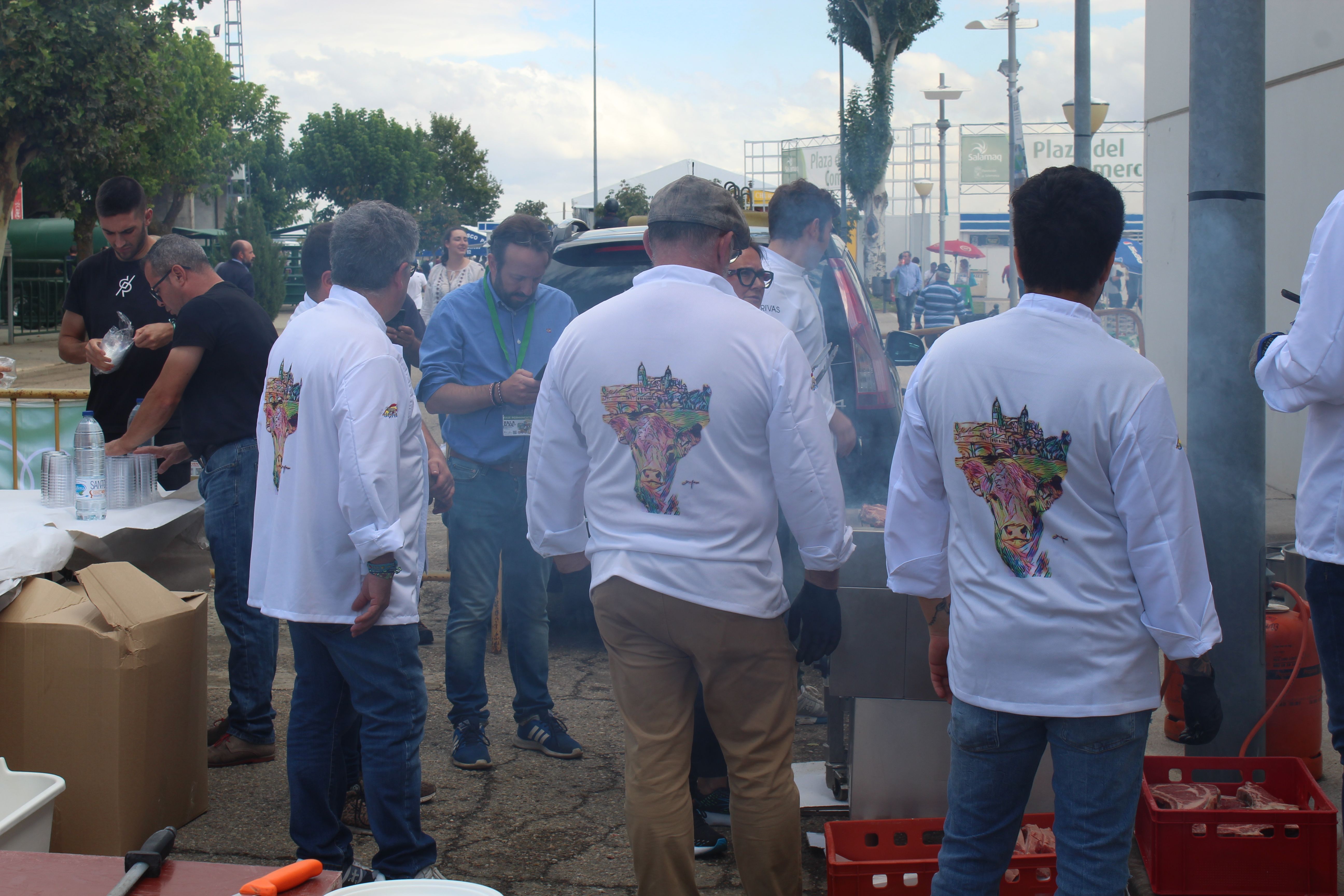 Degustación charolés a favor AECC