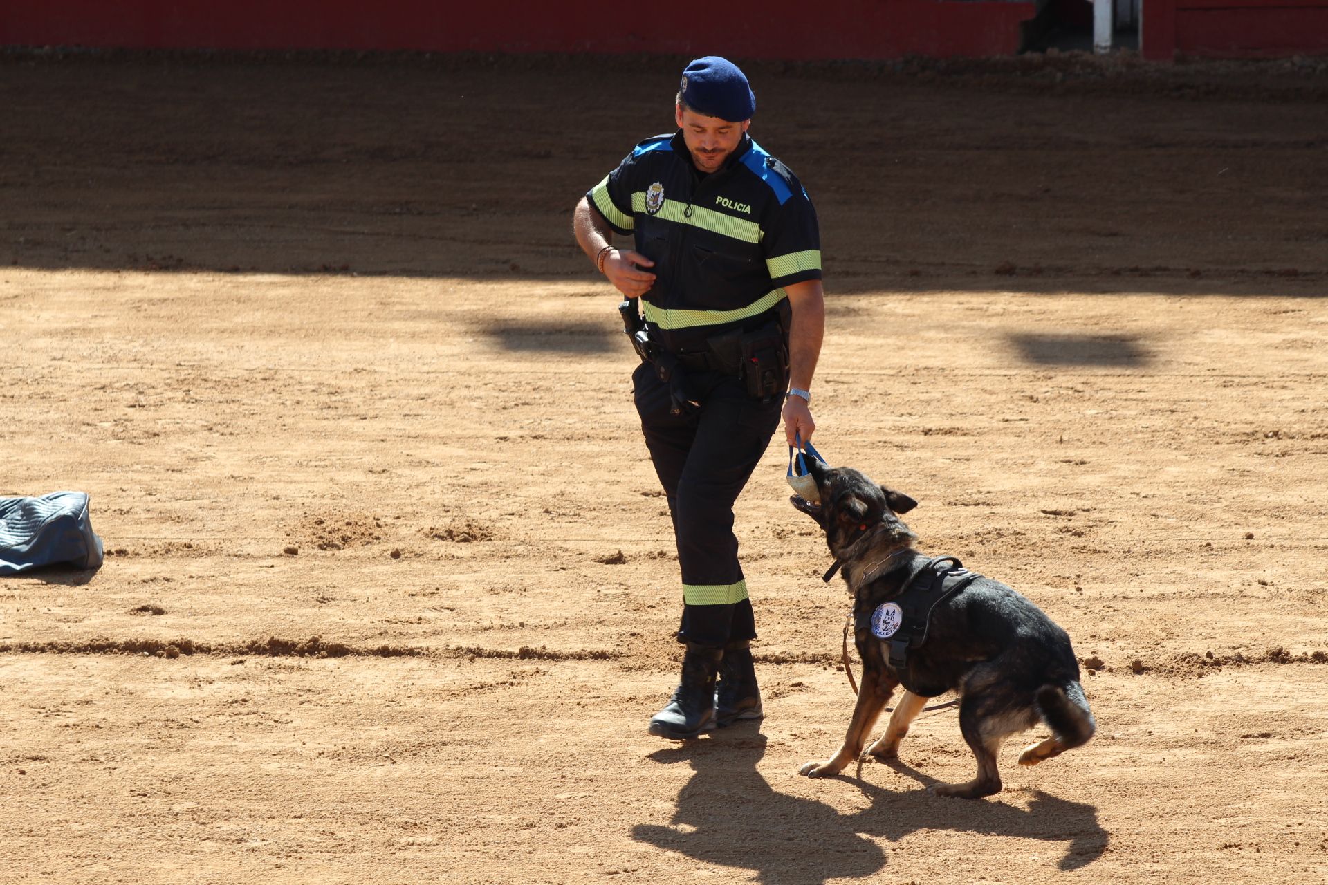 Exhibición de perros de la Policía Local