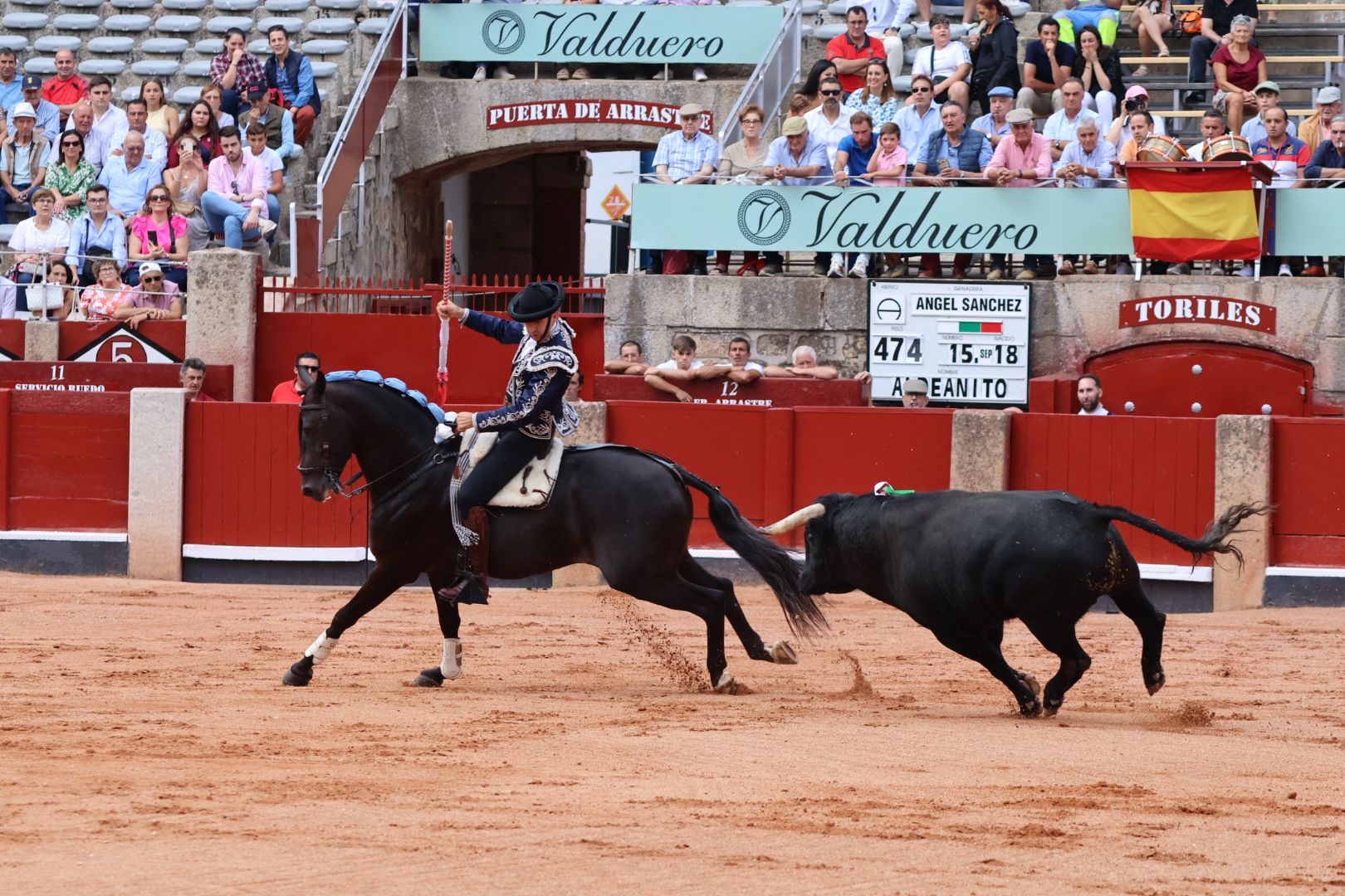 Corrida de rejones, Sánchez y Sánchez: momentos más destacados del primer festejo de abono de la Feria Taurina Virgen de la Vega 2023. Fotos Andrea M.