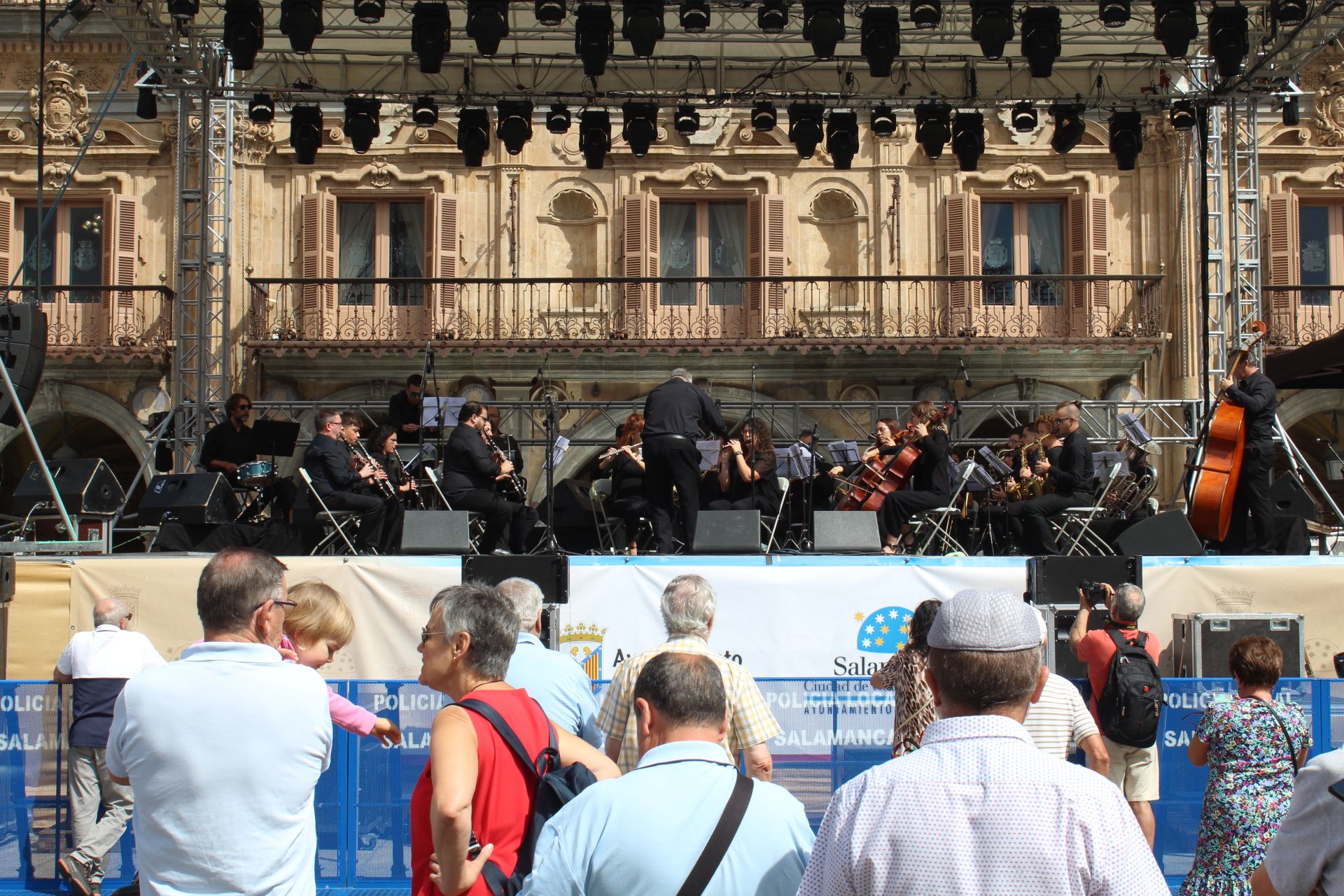 Concierto de la Banda Municipal de Musica en la Plaza Mayor