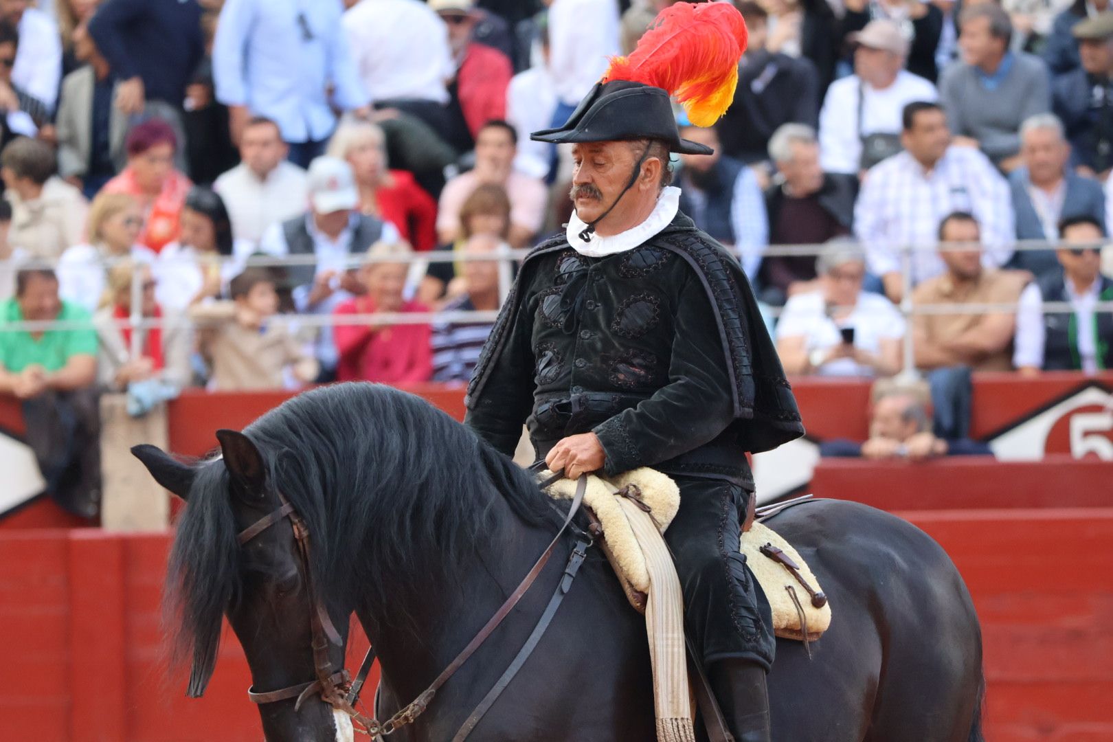 GALERÍA | Corrida de ‘El Puerto de San Lorenzo’ y ‘La Ventana del Puerto’: momentos más destacados del quinto festejo de abono de la Feria Taurina Virgen de la Vega 2023. Fotos Andrea M.