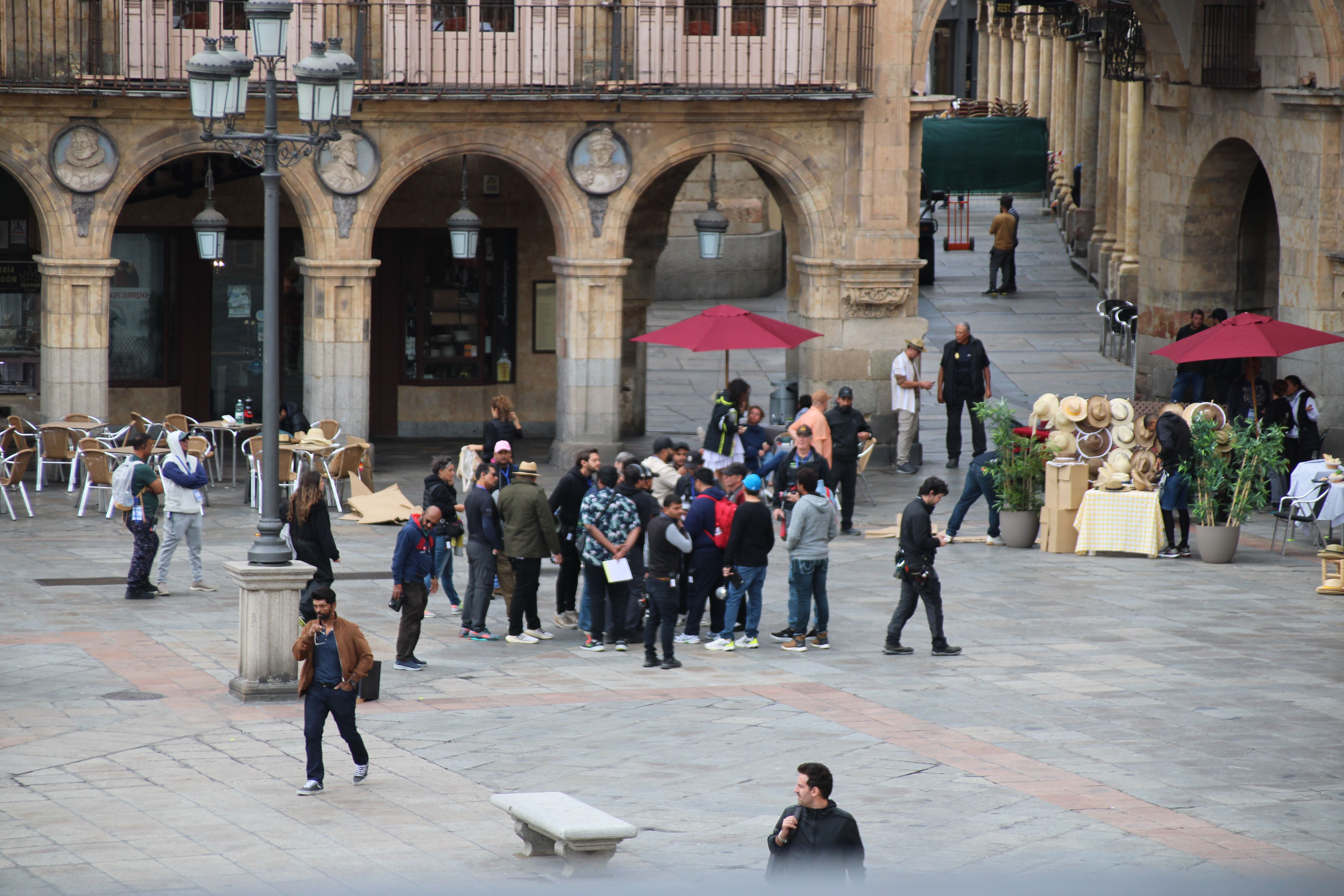 Grabación de una persecución en la Plaza Mayor de Salamanca dentro de una producción de Bollywood (3)