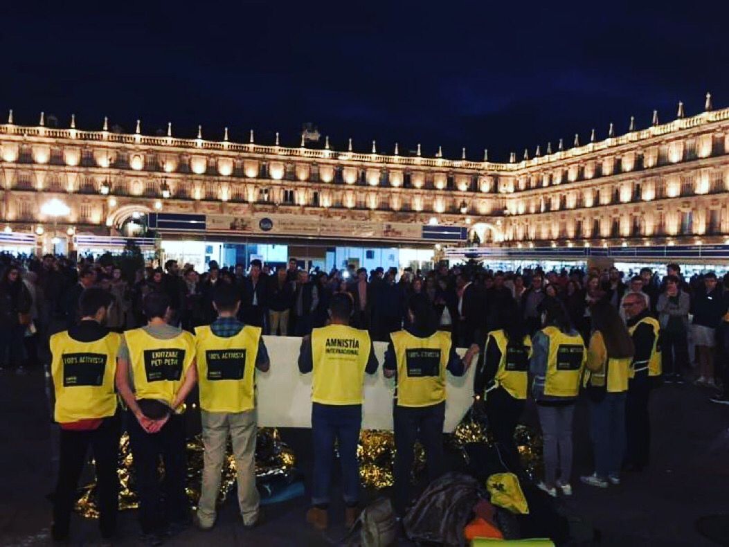 Acto de Amnistía Internacional en la Plaza Mayor