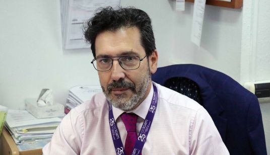 César Rodríguez, oncólogo especializado en cáncer de mama del Hospital de Salamanca 