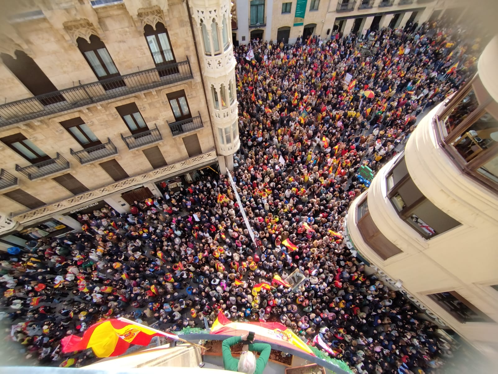 Multitudinaria protesta del Partido Popular contra la amnistía en Salamanca. Fotos Andrea M.